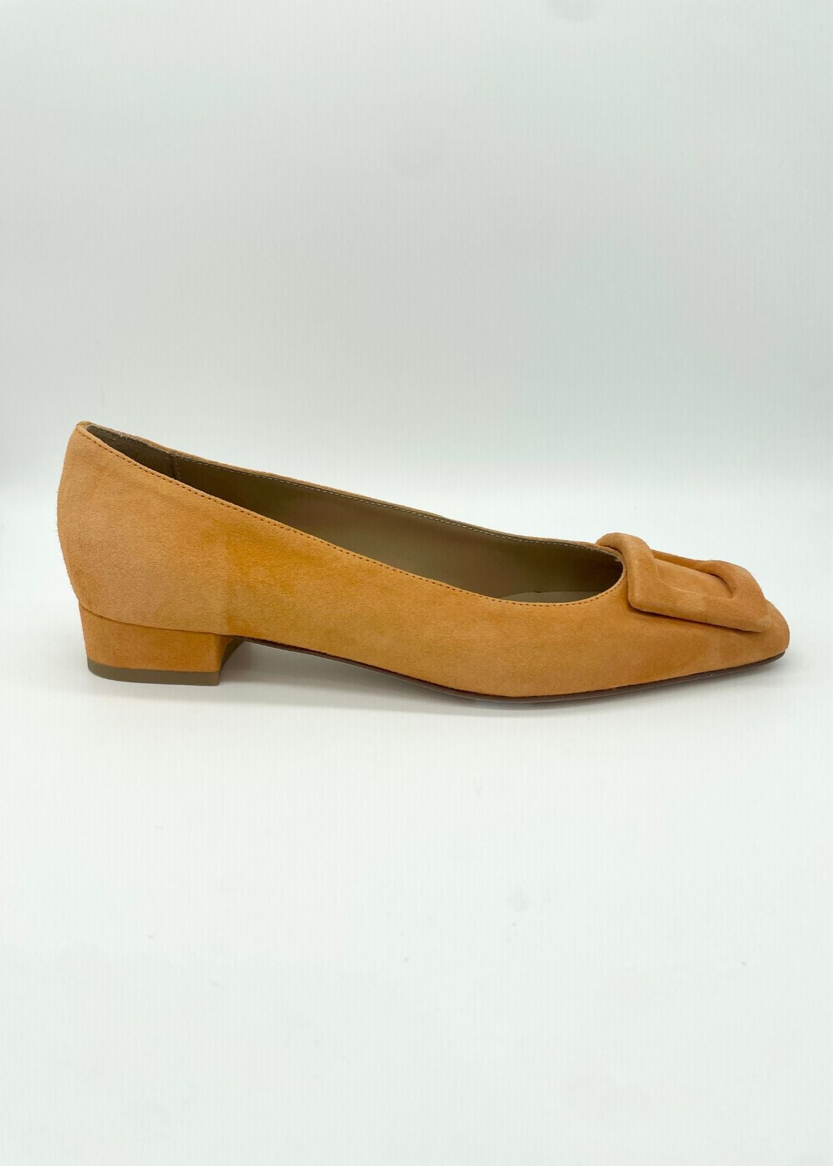 ANN MASHBURN Buckle Shoe - Mango Suede