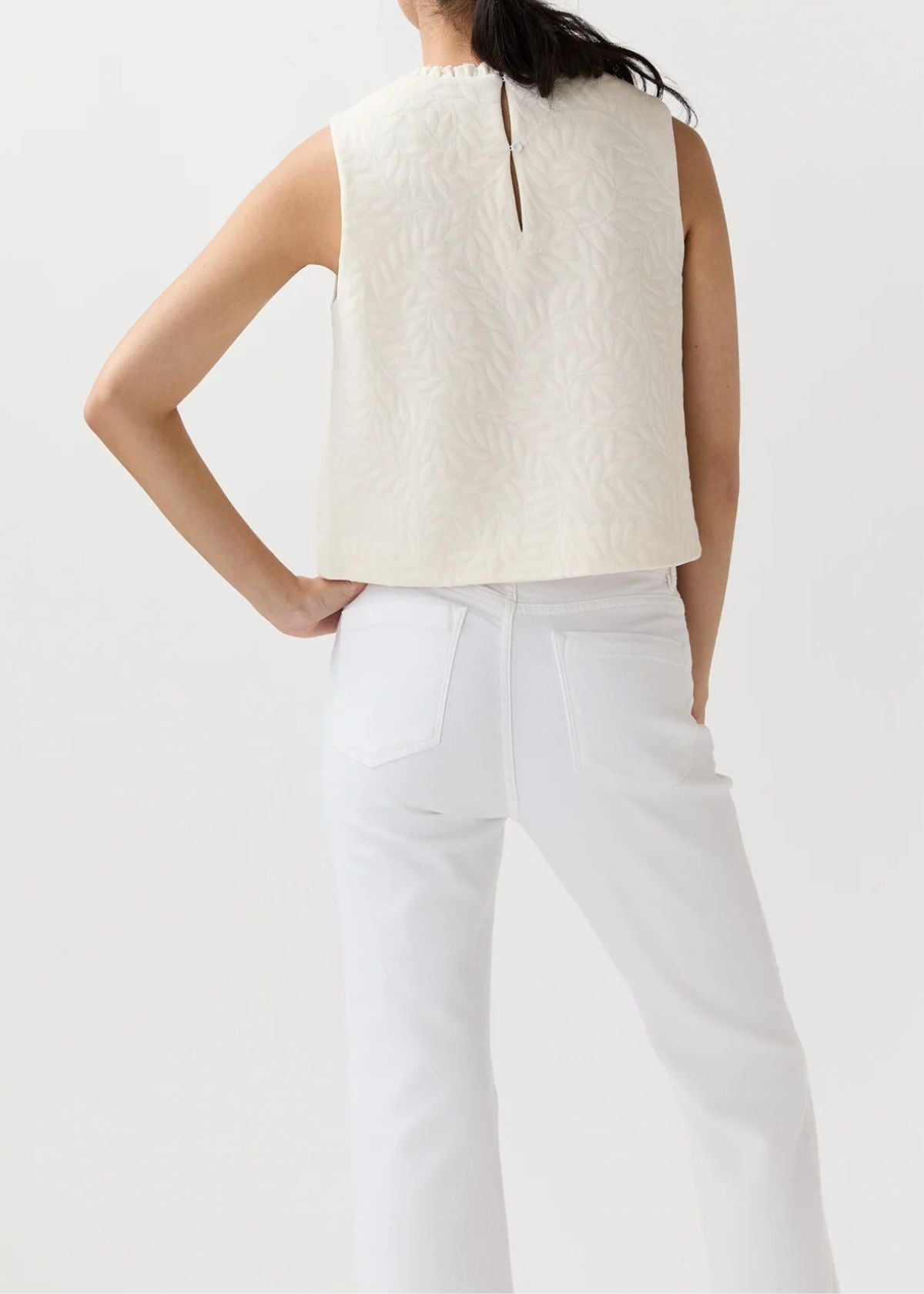 ANN MASHBURN Gia Frill Shell Top - Natural Leaves Knit Jacquard