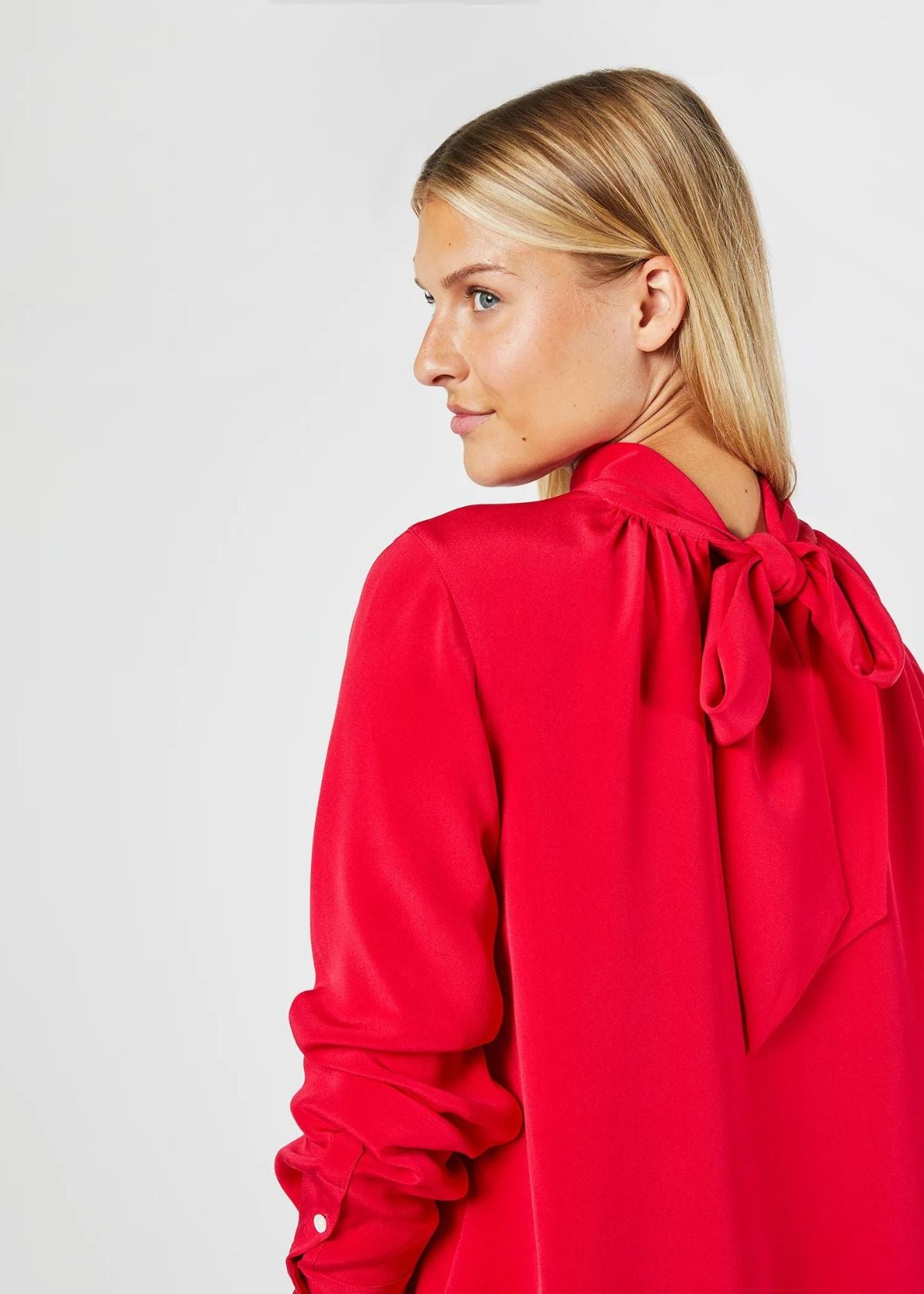 ANN MASHBURN Colette Tie Neck Silk Top - Red