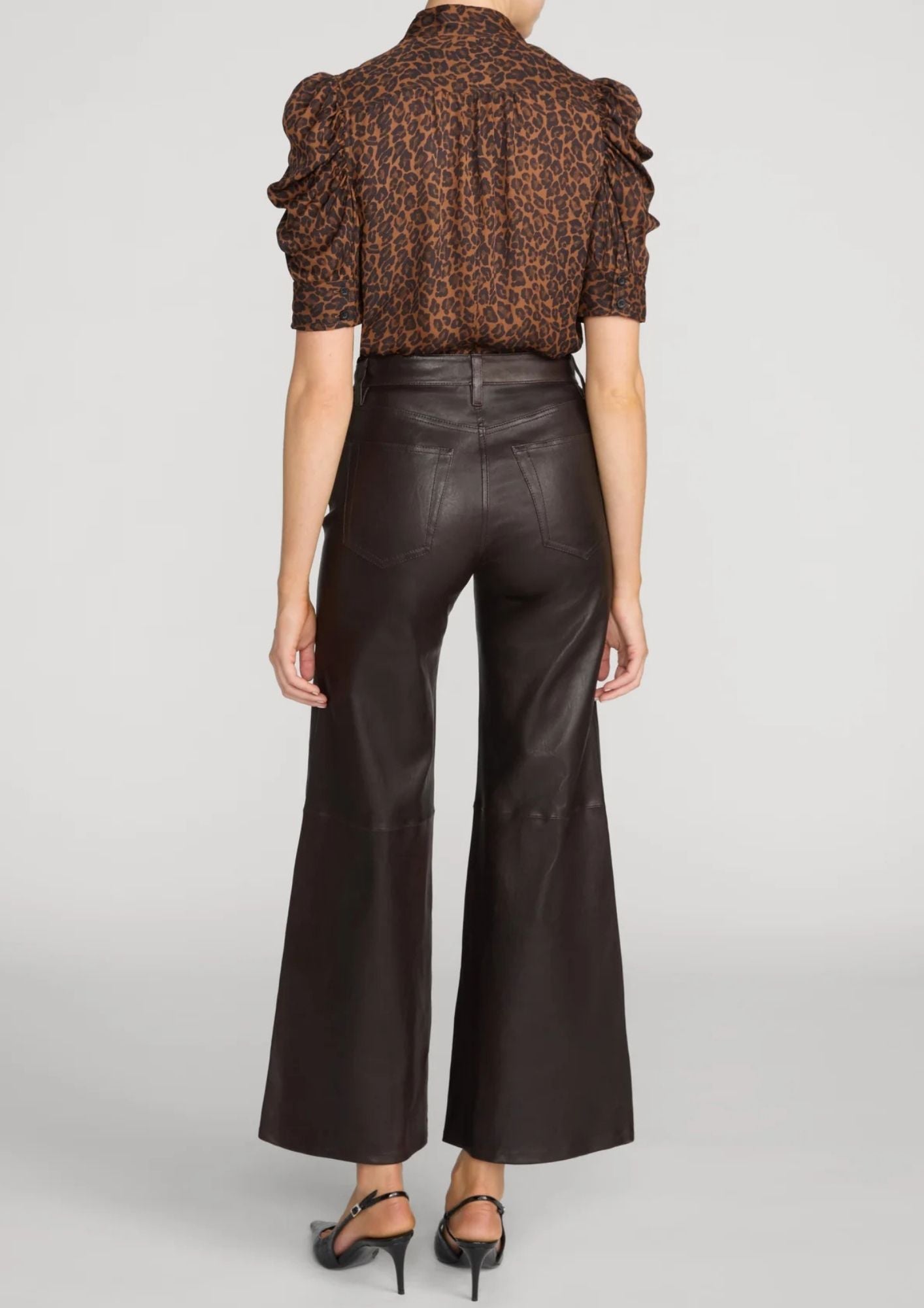 FRAME The Gillian Top - Light Leopard Multi