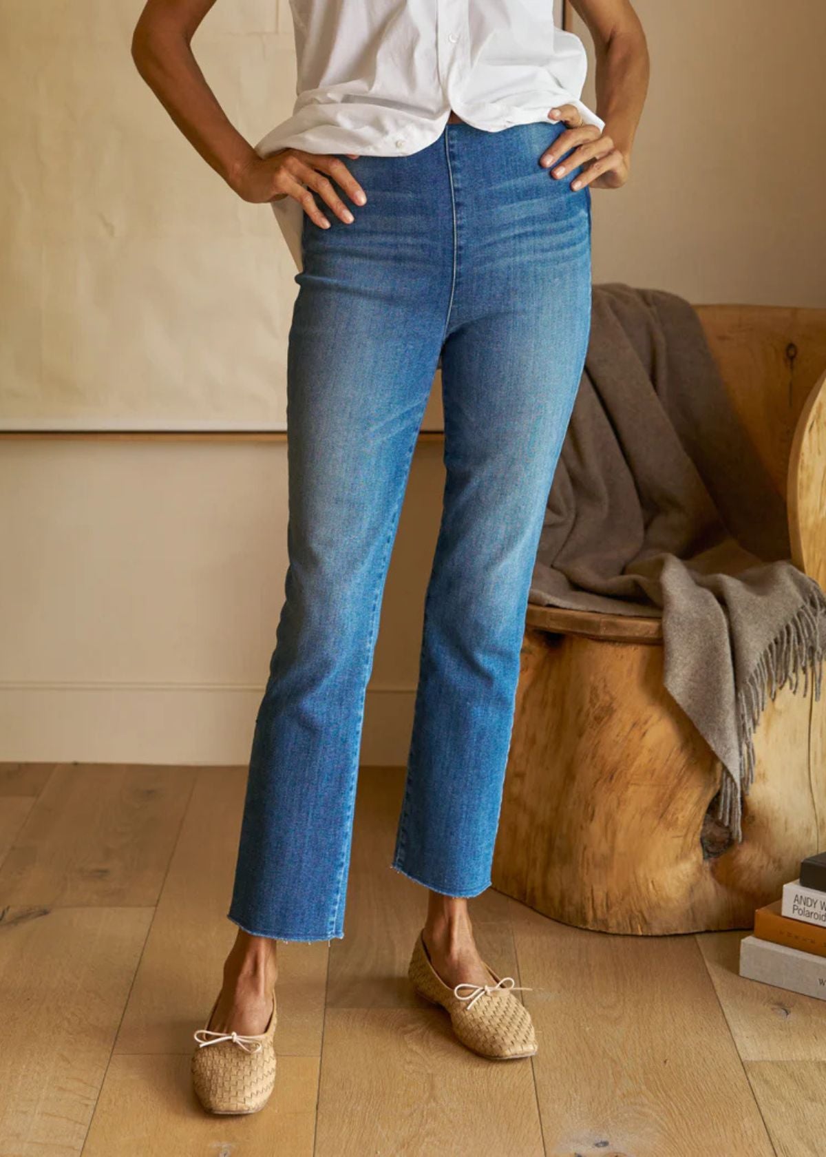 FRANK & EILEEN Derry Illusion Pull-On Jean - Medium Washed Denim