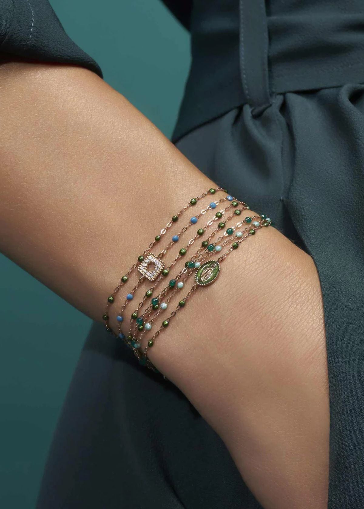 GIGI CLOZEAU Classic Gigi Emerald Bracelet with Yellow Gold