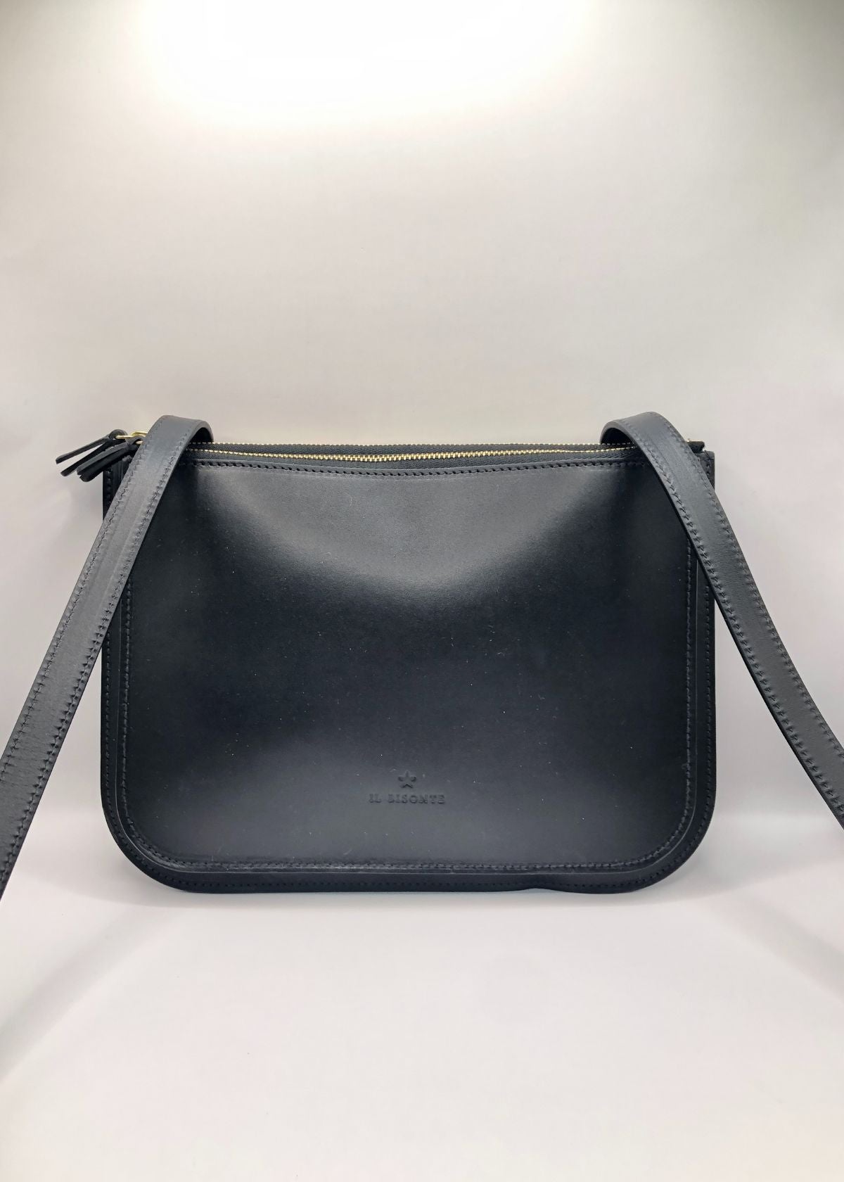 IL BISONTE Roseto Crossbody Handbang - Black