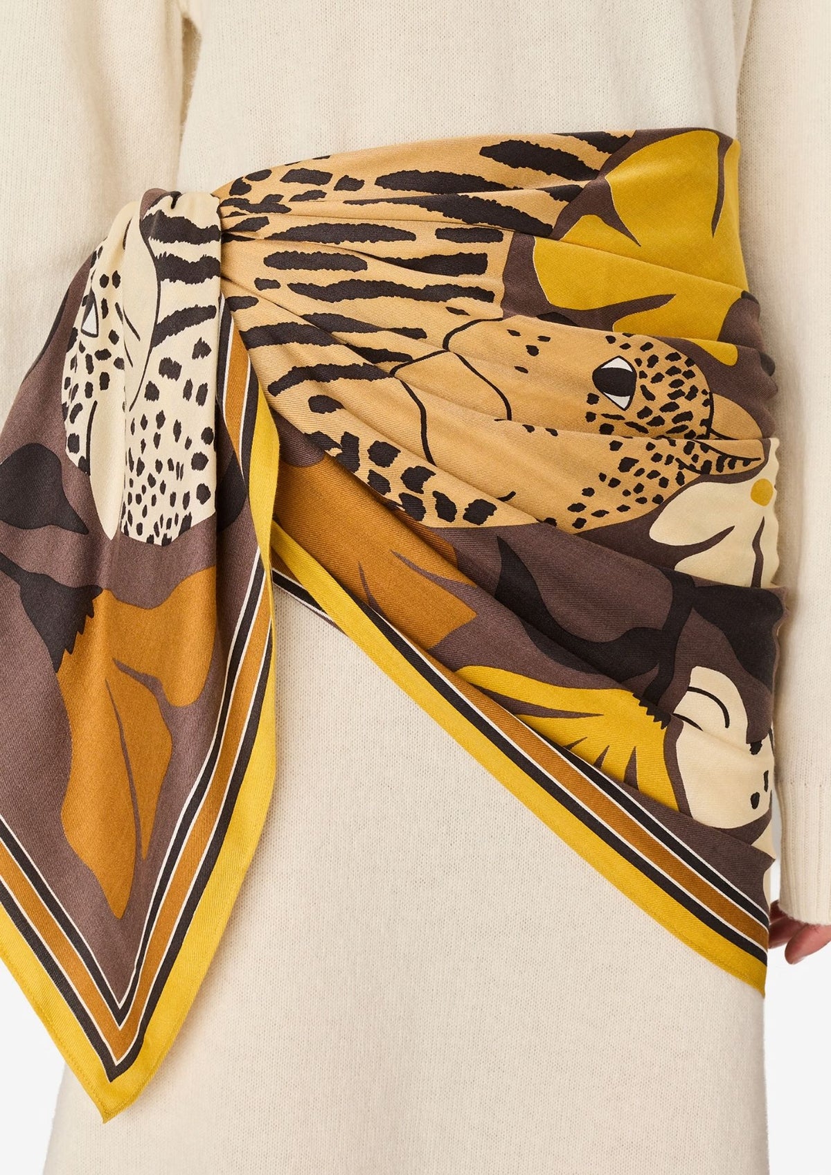 INOUI EDITIONS Panteo 100 Square Scarf - Golden Brown