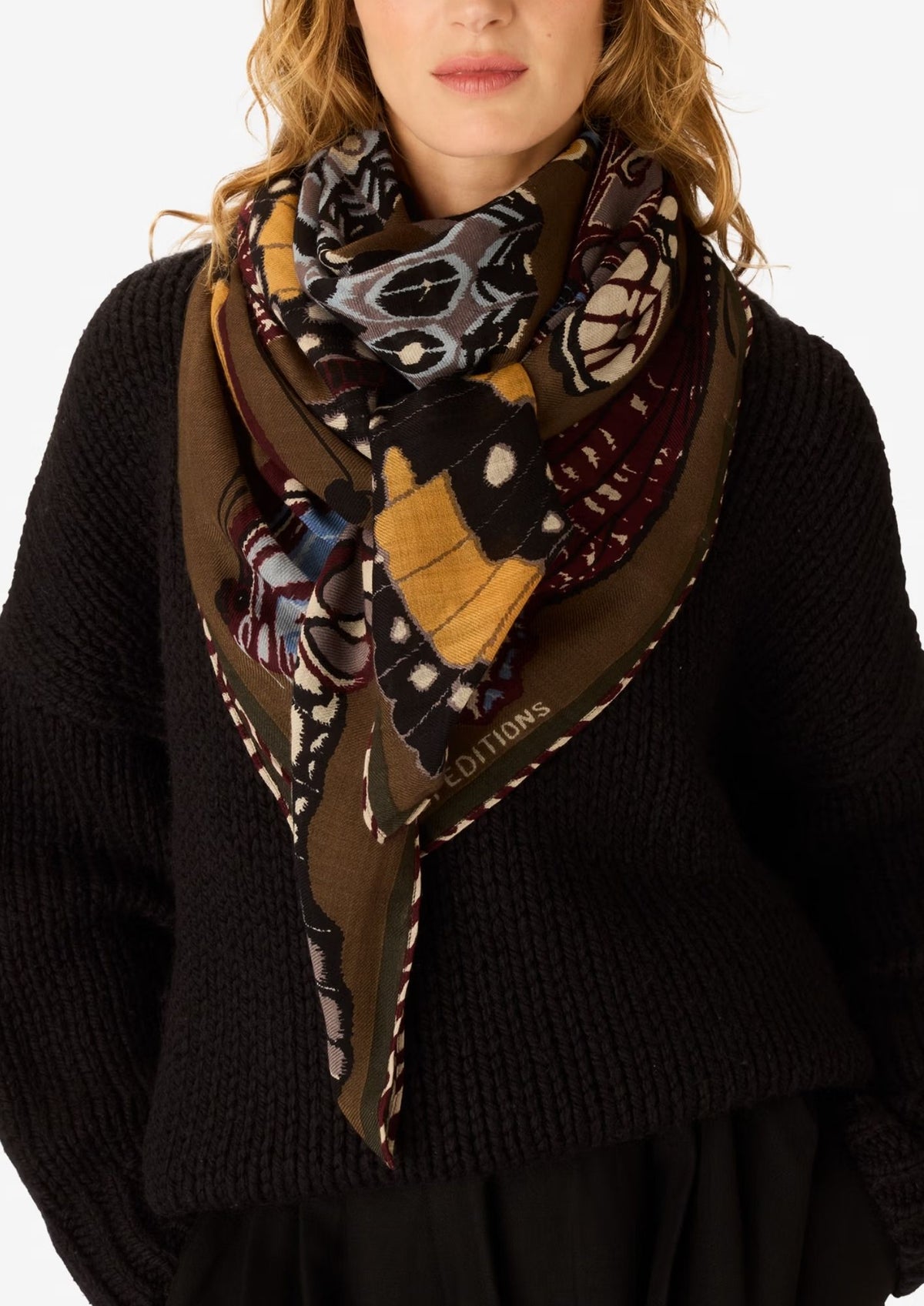 INOUI EDITIONS Butterflies Square 130 Scarf - Khaki