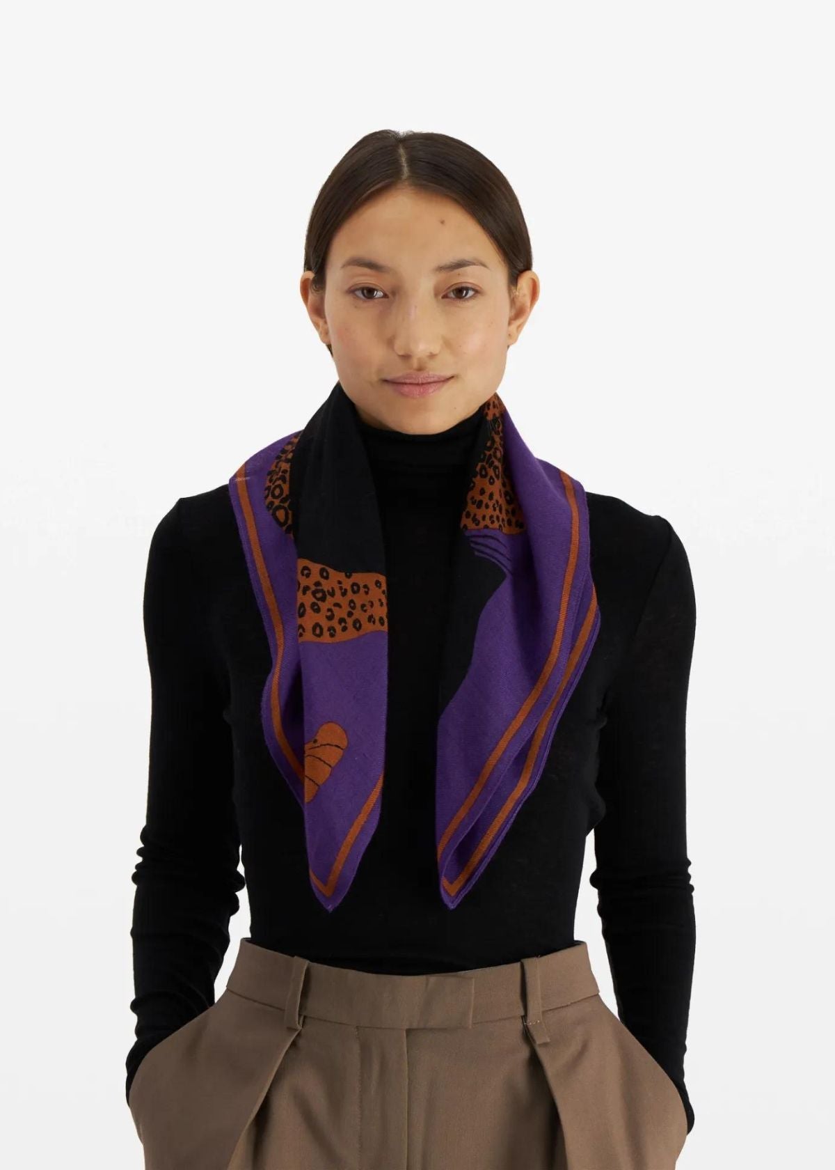 INOUI EDITIONS Mystere Square 65 Scarf - Purple