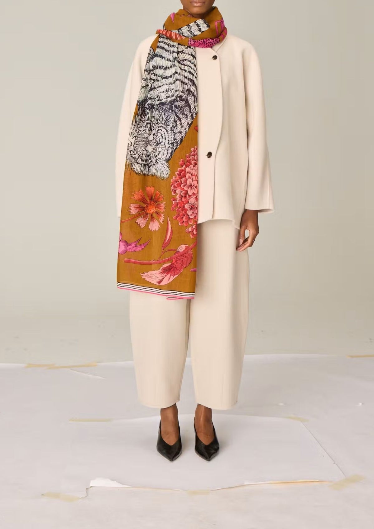 INOUI EDITIONS Gustav 80 Scarf - Golden Brown