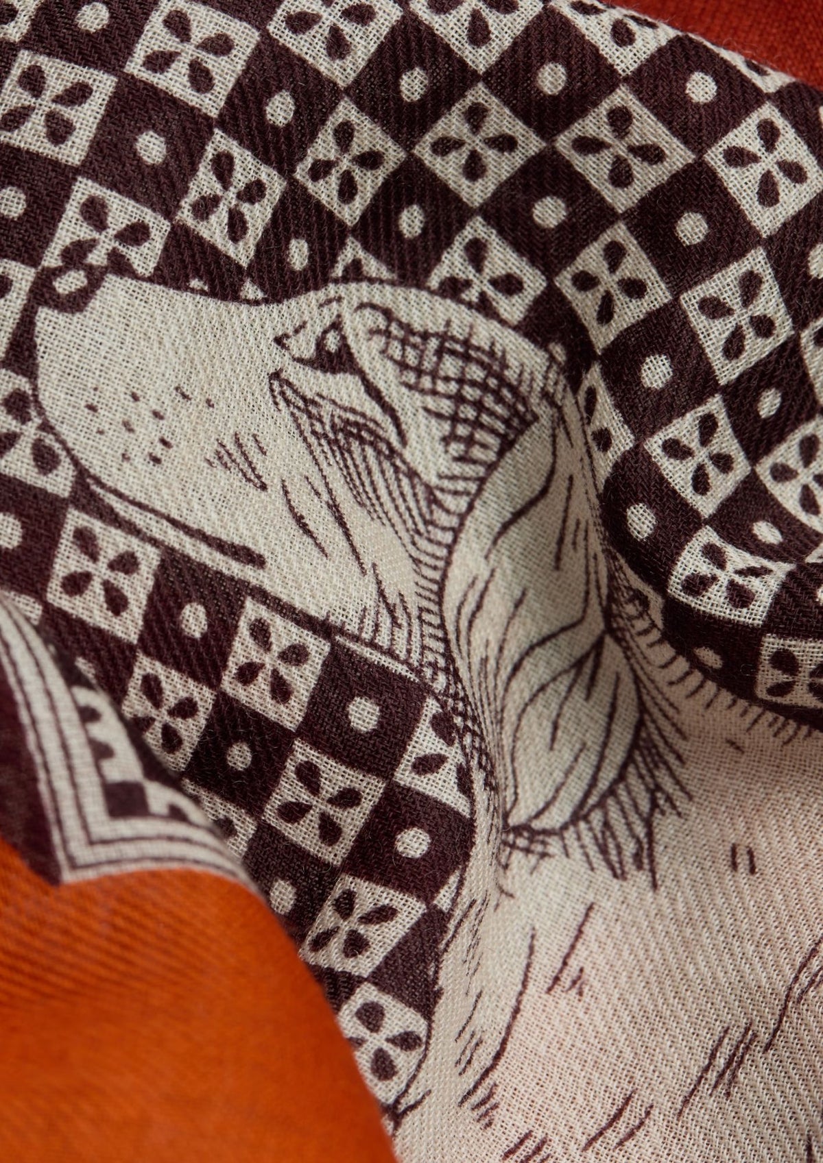 INOUI EDITIONS Les Cheris 70 Scarf - Red