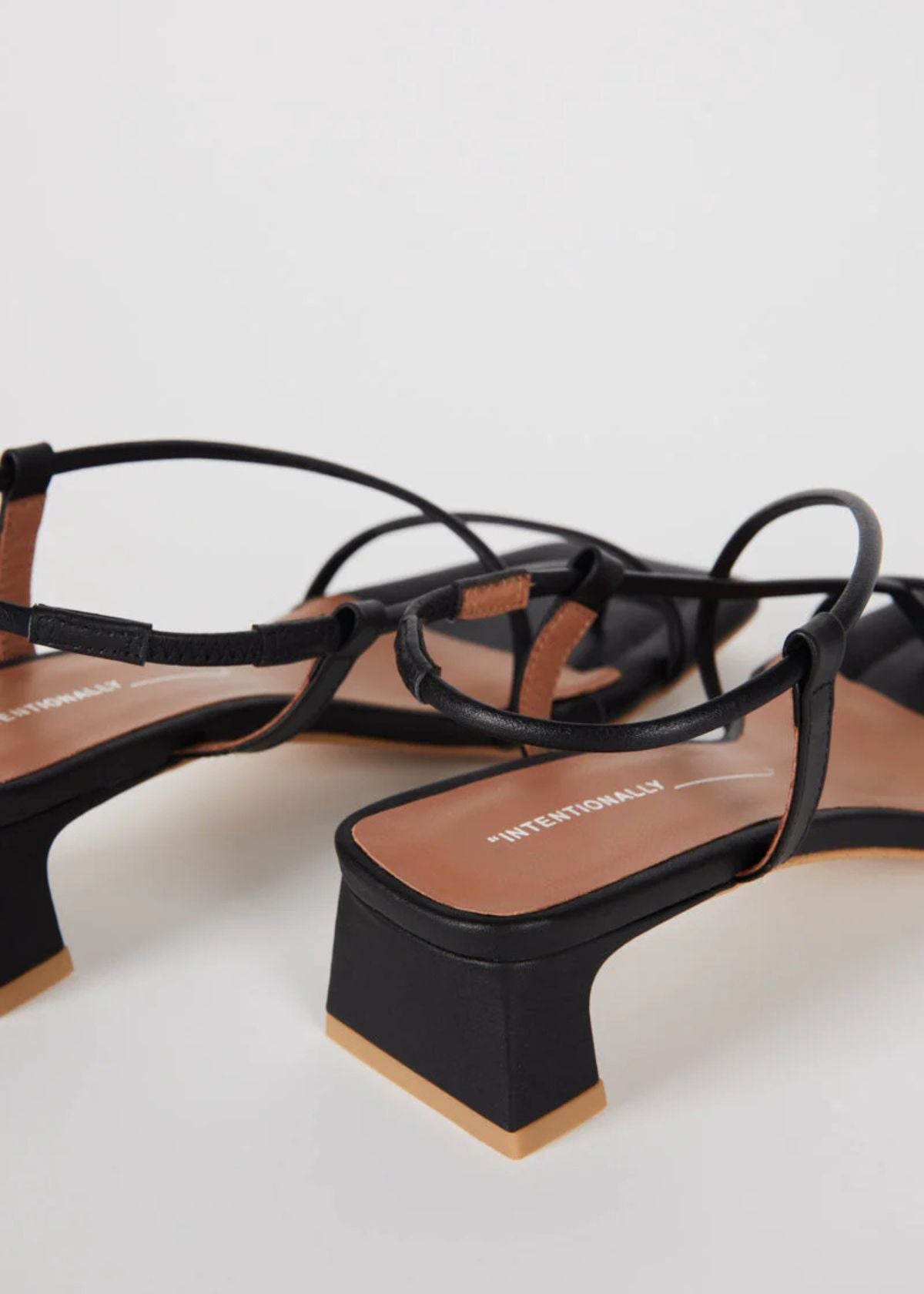 INTENTIONALLY BLANK Anca Heel - Black