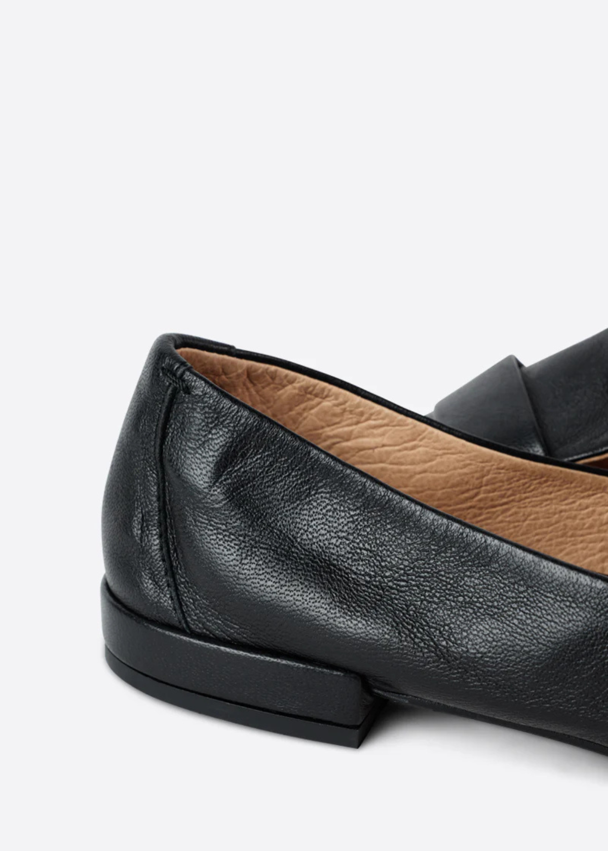 INTENTIONALLY BLANK Pinky Loafer - Black