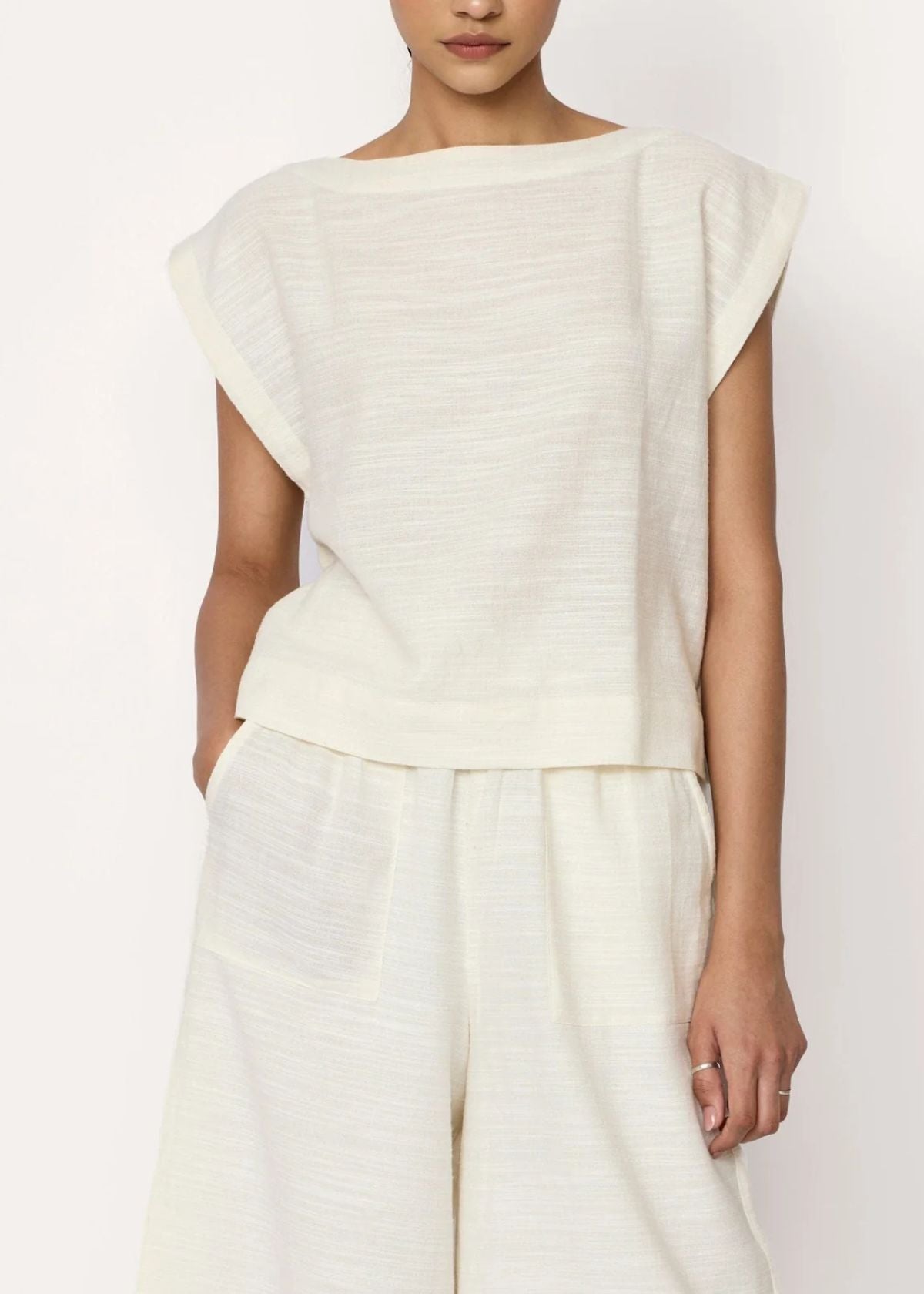 LAUDE THE LABEL Everyday Top - Ivory