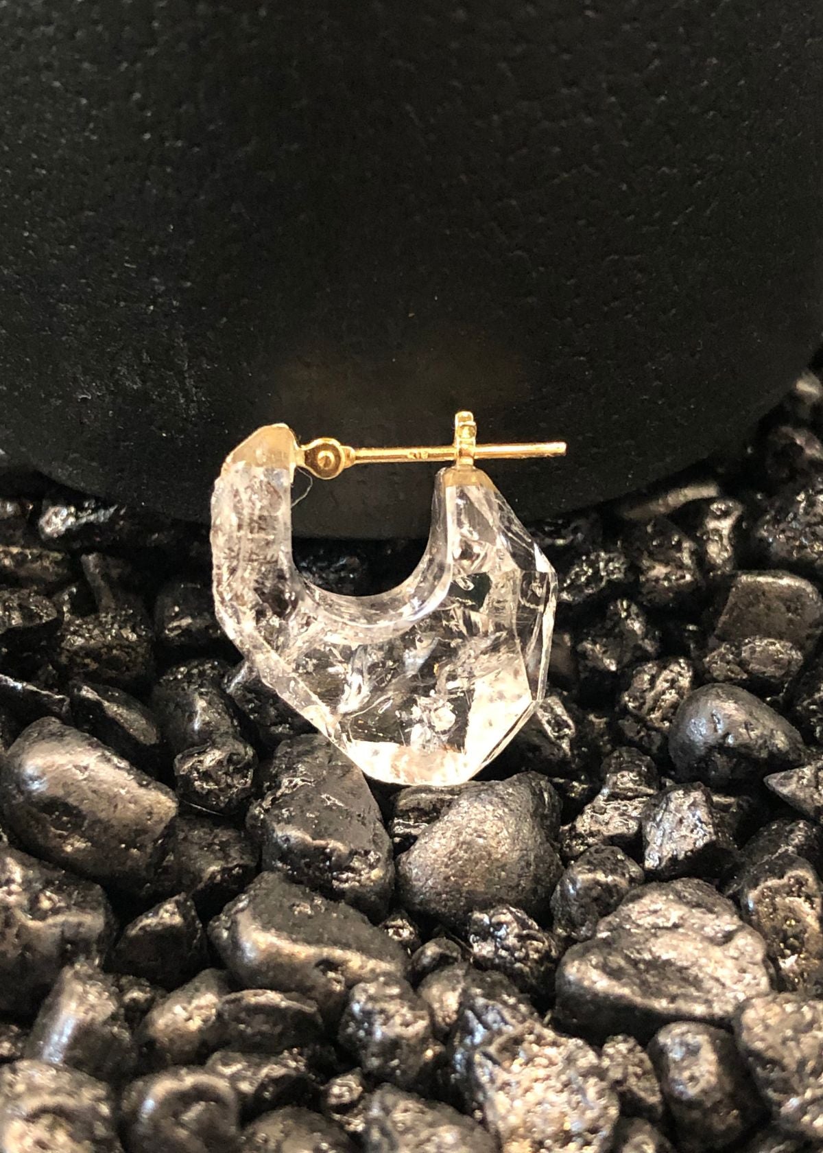 MONAKA Rock Slit Pierced Earring - Diamond Quartz – Carriage House