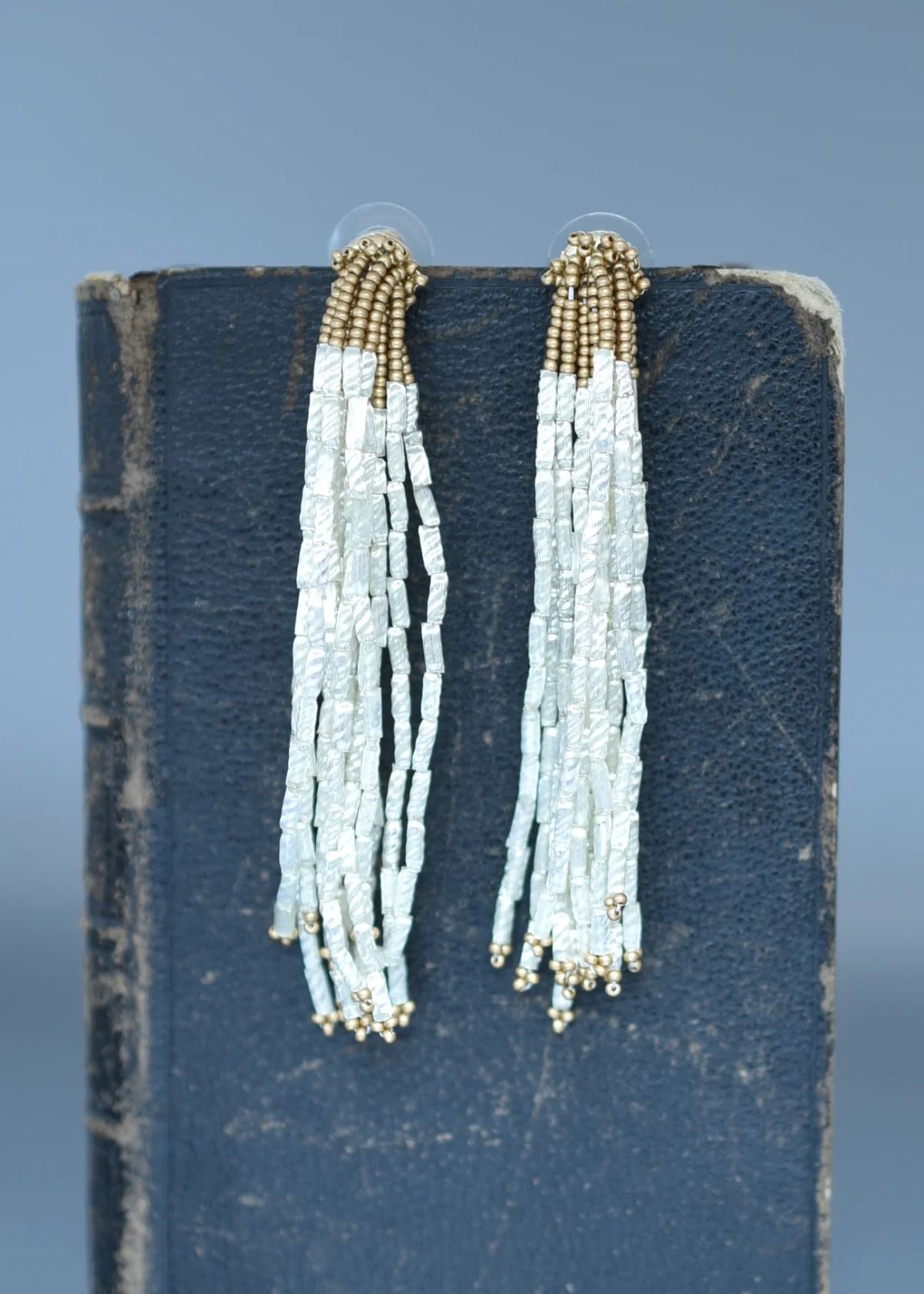 MONSHIRO Soufflé Glass Beads Fringe Earring