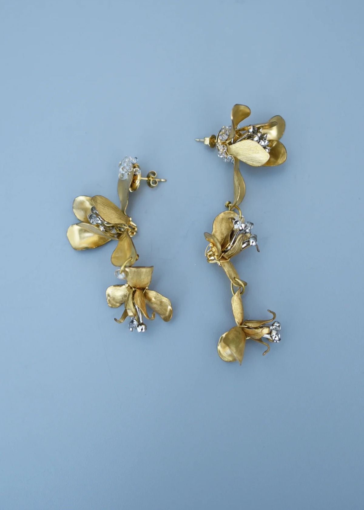 MONSHIRO Iris Long Earring