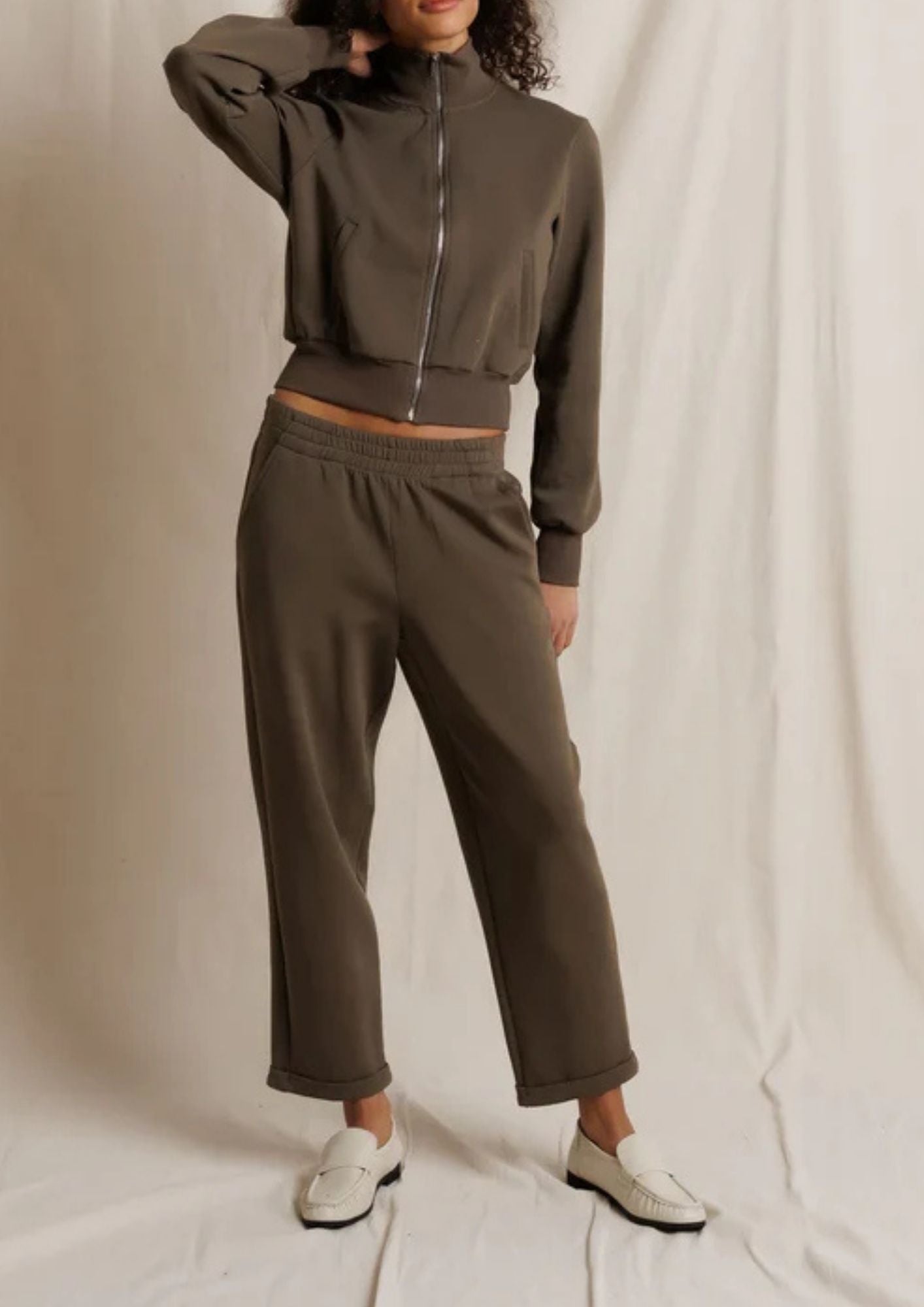 PERFECT WHITE TEE Sutton Jogger - Dark Olive