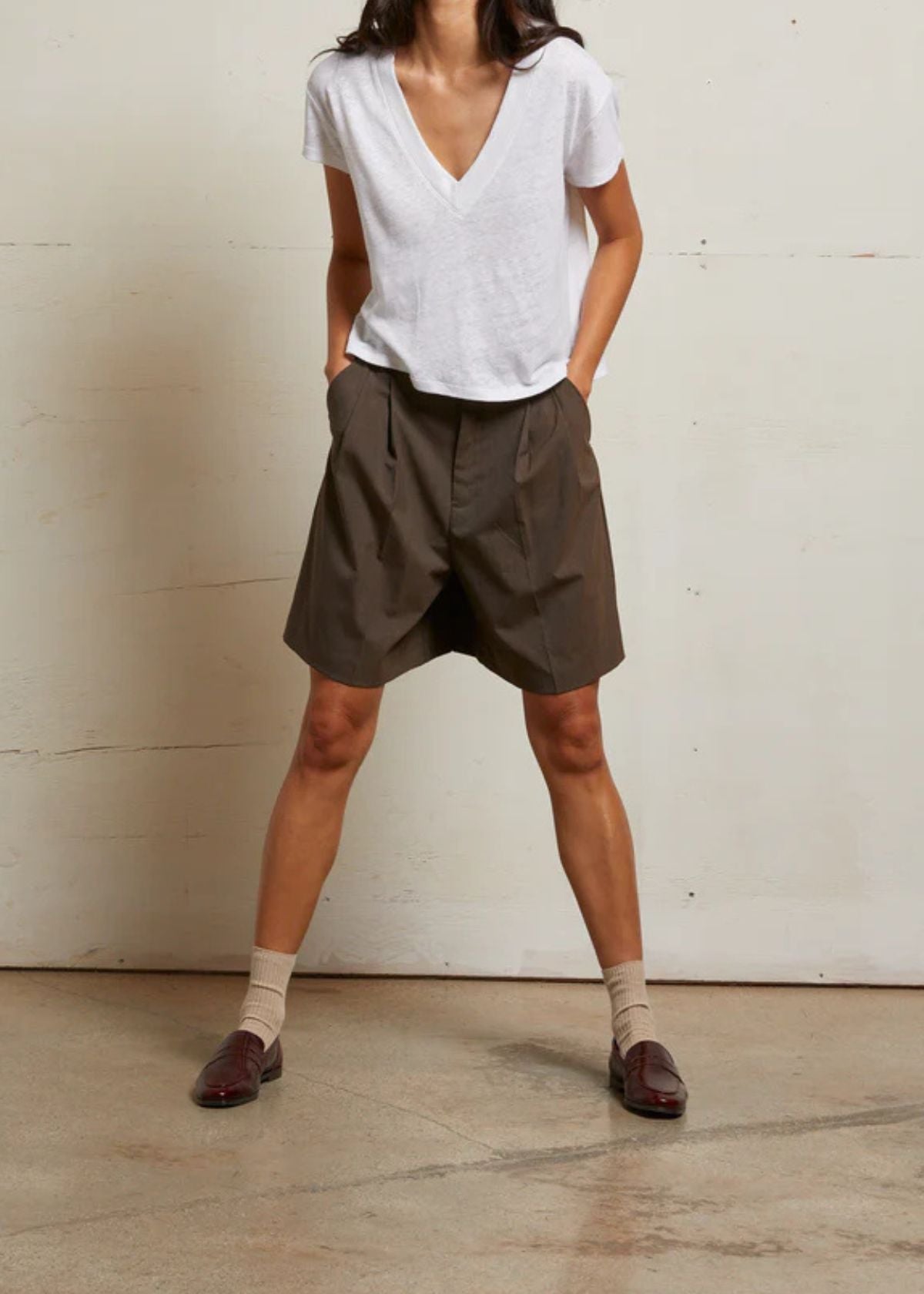 PERFECT WHITE TEE Rosie V-Neck Tee - Natural
