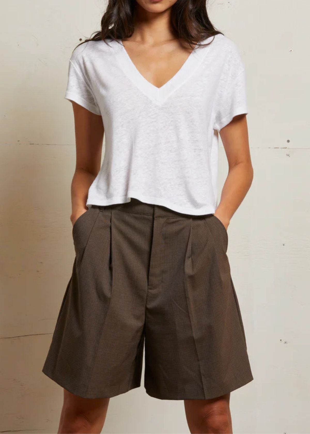 PERFECT WHITE TEE Rosie V-Neck Tee - Natural