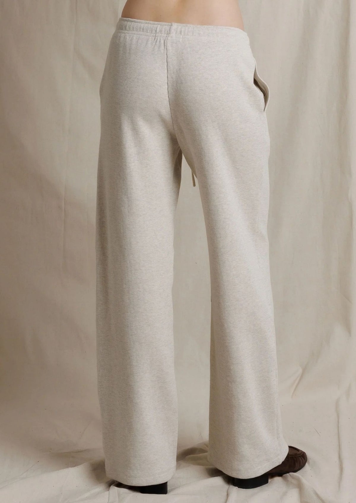 PERFECT WHITE TEE Zadie Waffle Knit Pull On Pant with Pockets - Oatmeal