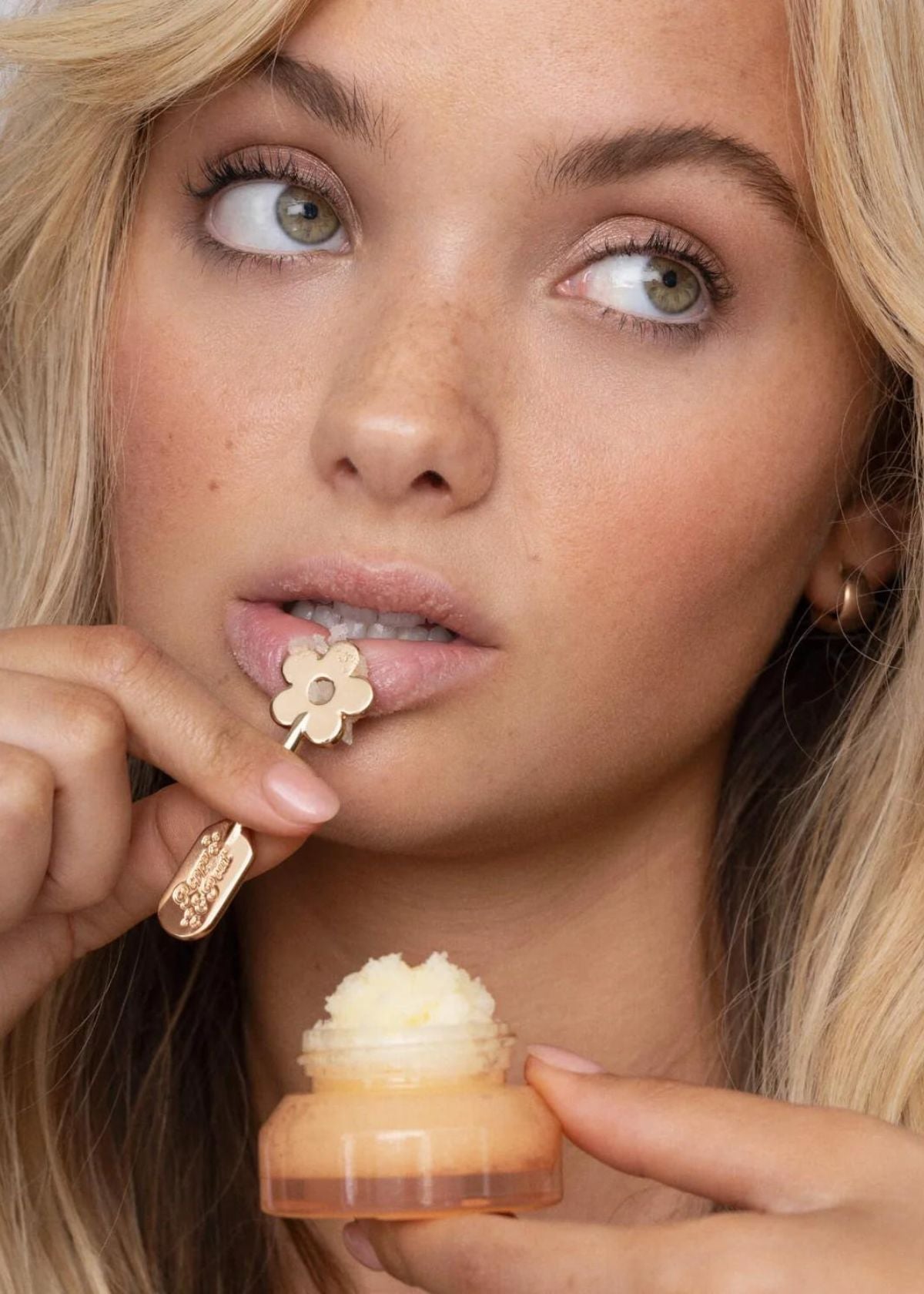 POPPY & POUT Lip Scrub - Pink Grapefruit