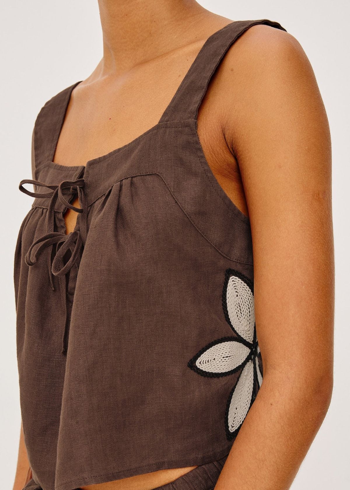 RAILS Calais Top - Cocoa Floral Embroidery