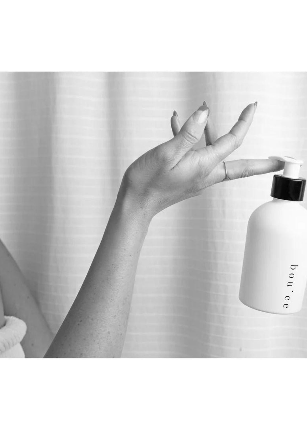 RIDDLE Boujee Body Oil - Voyeur