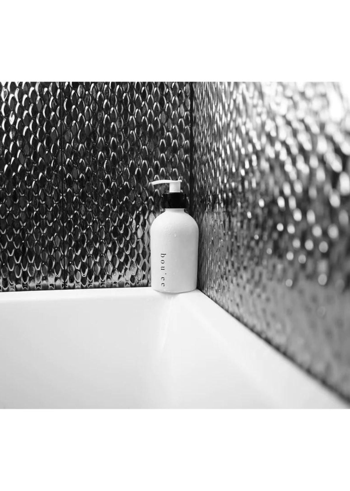 RIDDLE Boujee Body Oil - Voyeur