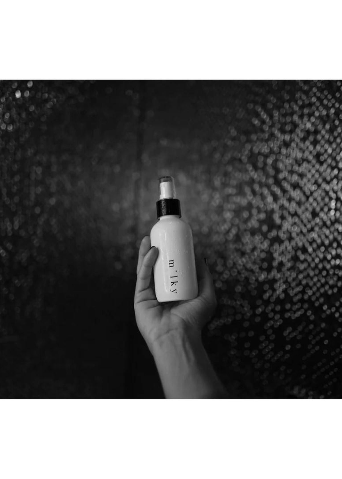 RIDDLE Milky Spray Lotion - Nude Beach