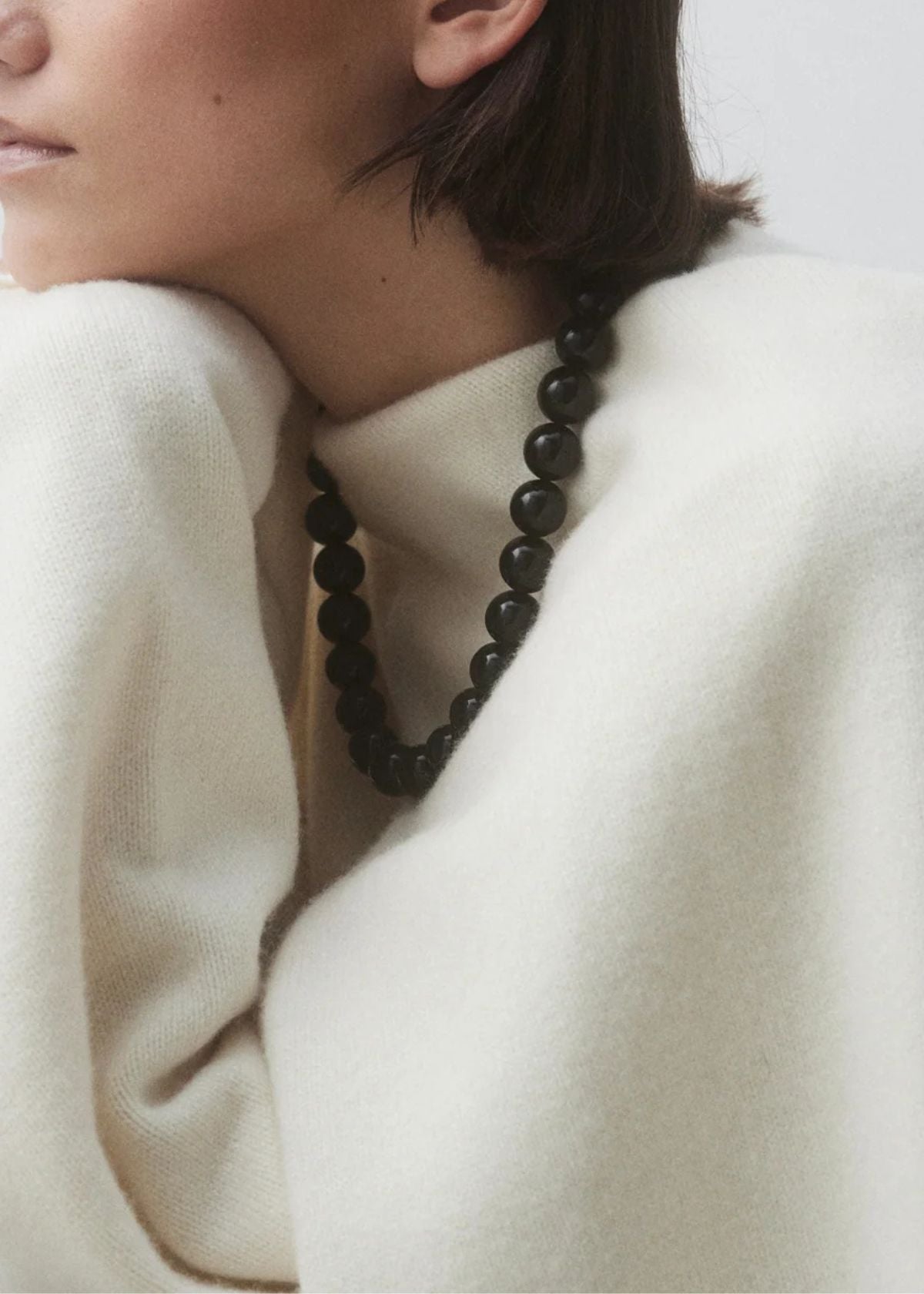 STELLAR WHISPERS Grace Black Onyx Necklace - 50 cm