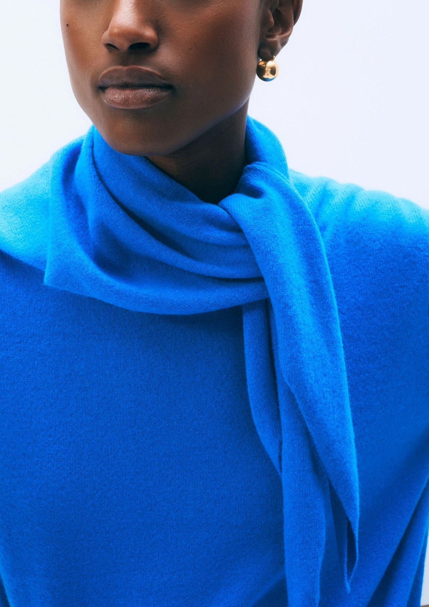 WHITE + WARREN Cashmere Neckerchief - Bright Azure
