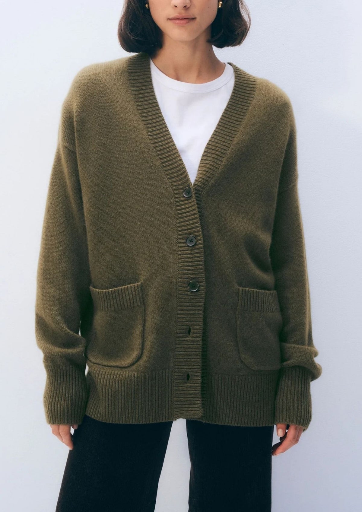 WHITE + WARREN Cashmere Luxe Patch Pocket Cardigan - Deep Olive
