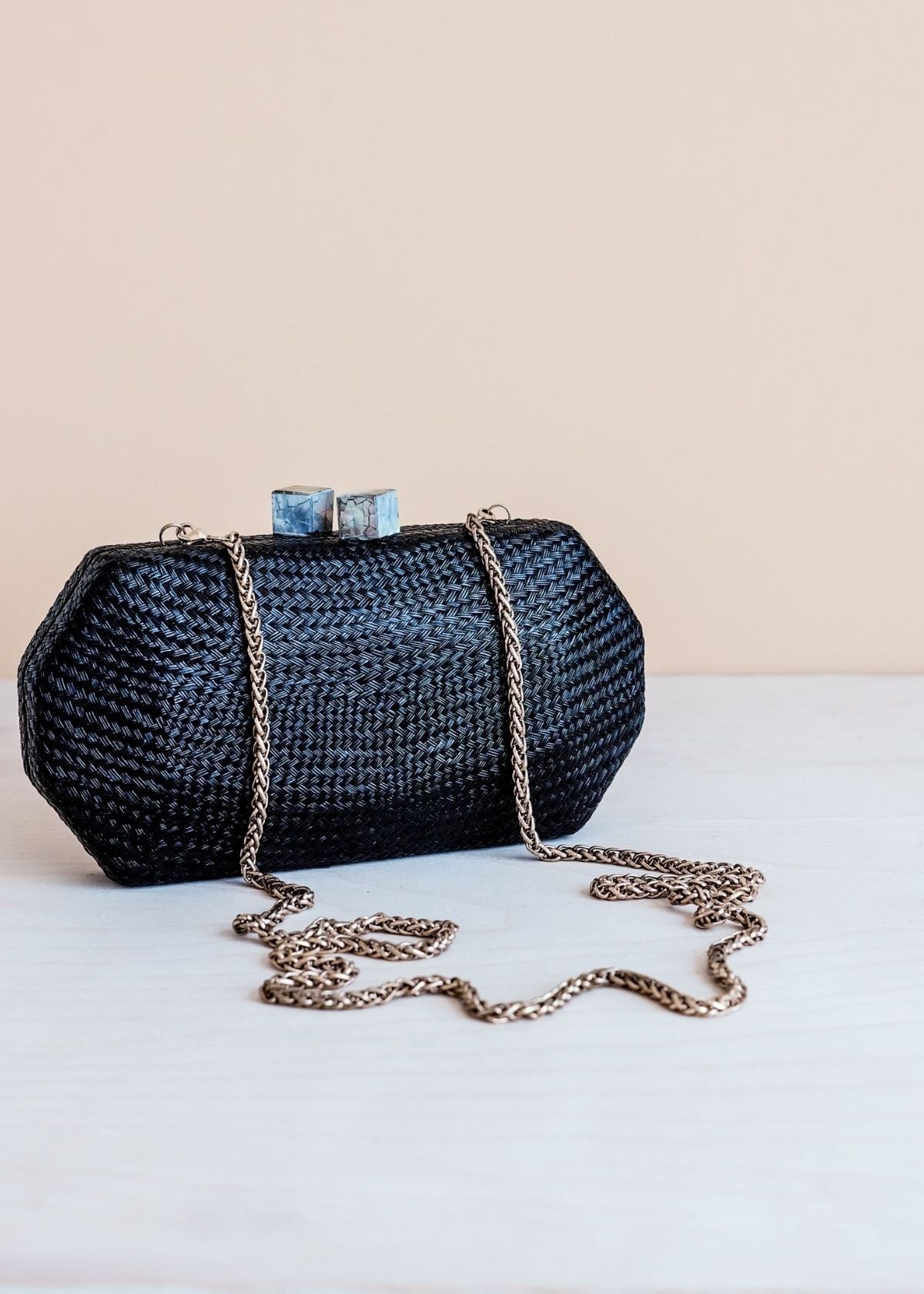 LIKHÂ Sarsuela Classic Handwoven Clutch
