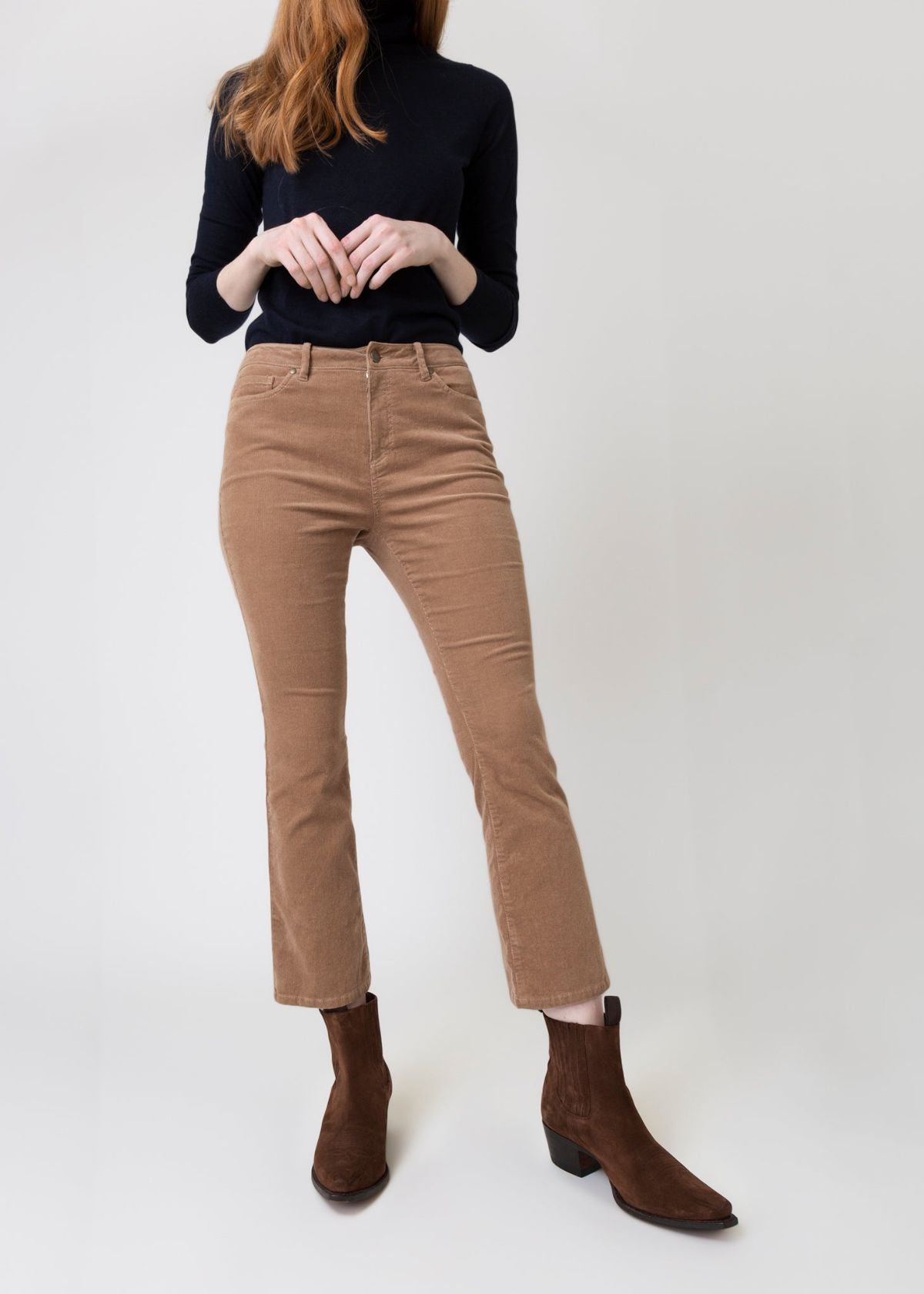 ANN MASHBURN Flare Cropped 5-Pocket Pant