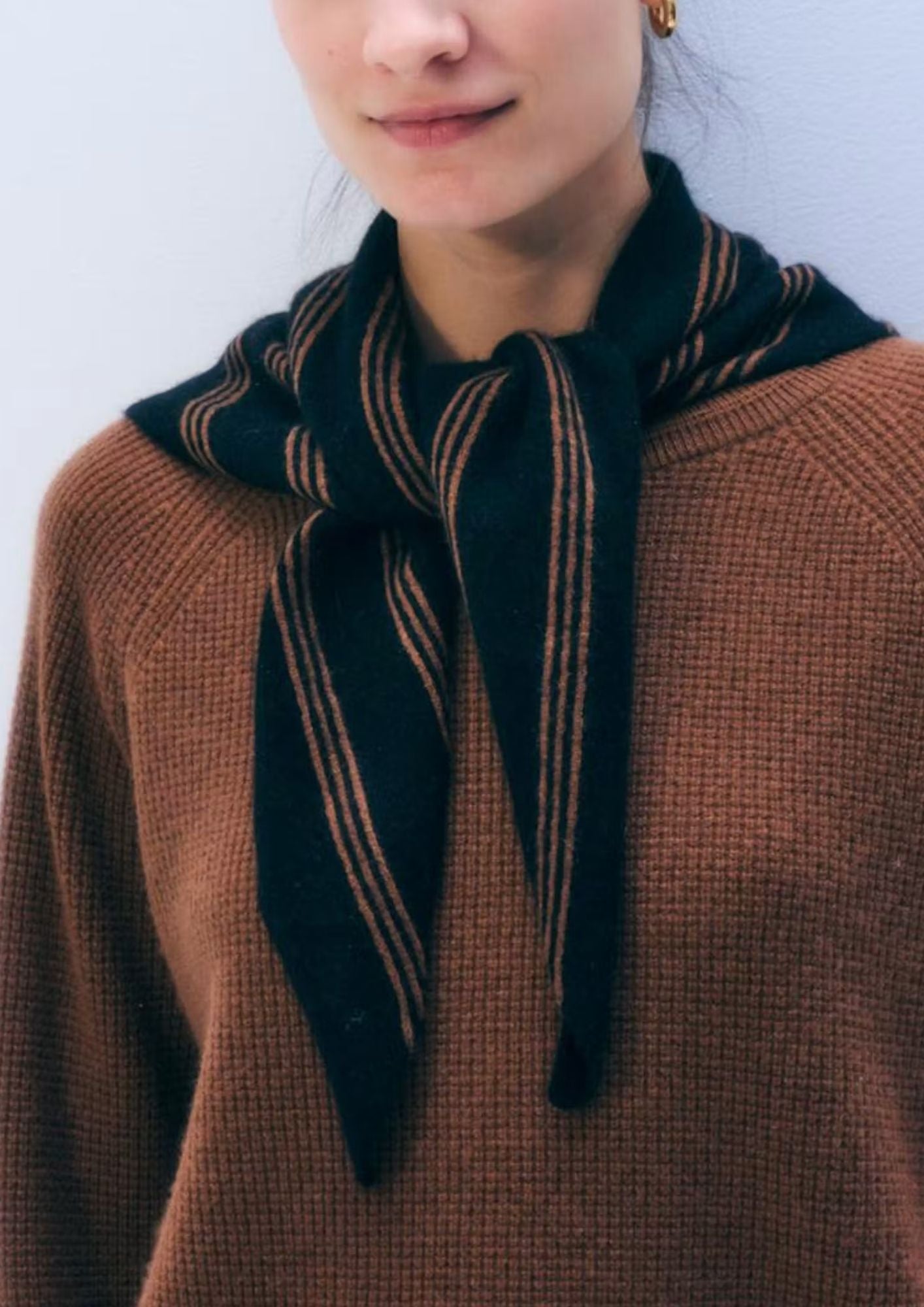 WHITE + WARREN Cashmere Striped Neckerchief - Black/Cedarwood