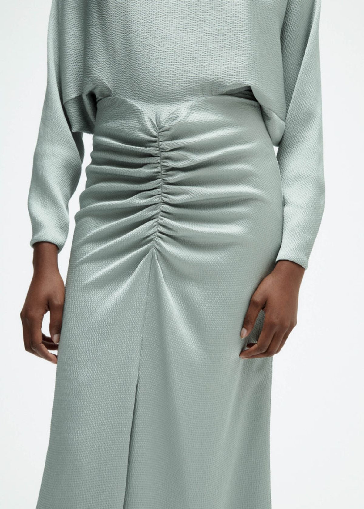 AMSALE Hammered Satin Dolman Sleeve Gown - Jade