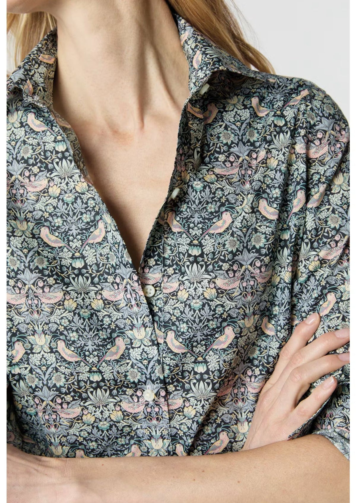 ANN MASHBURN Tomboy Popover Top - Glacier Magenta Strawberry Thief Liberty Fabric