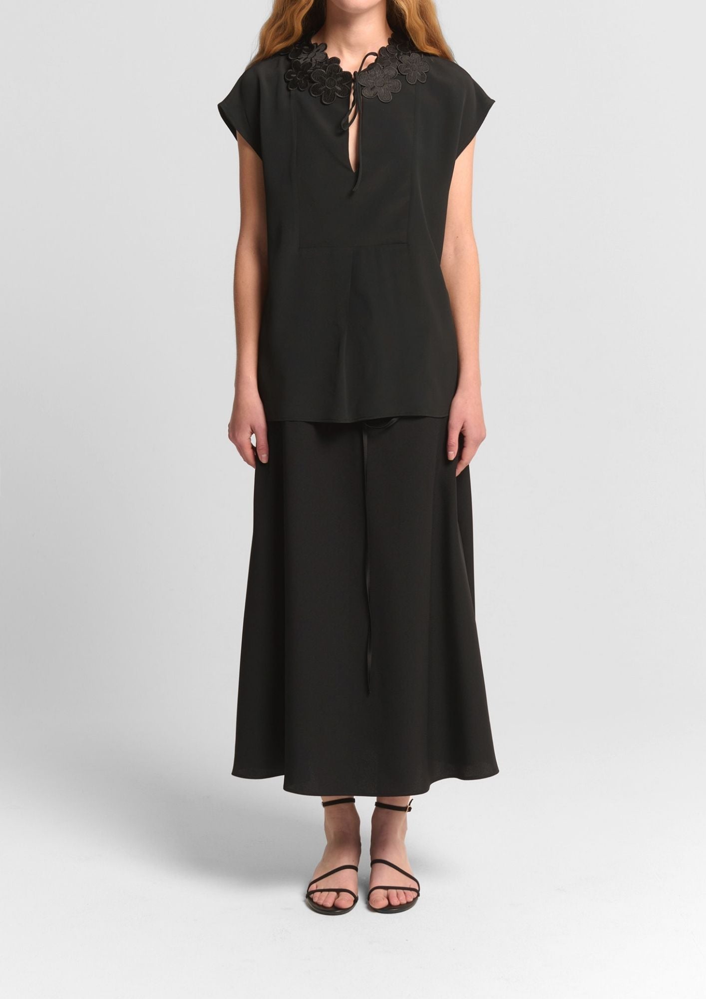 BEATRICE B. Flower Applique Top - Black