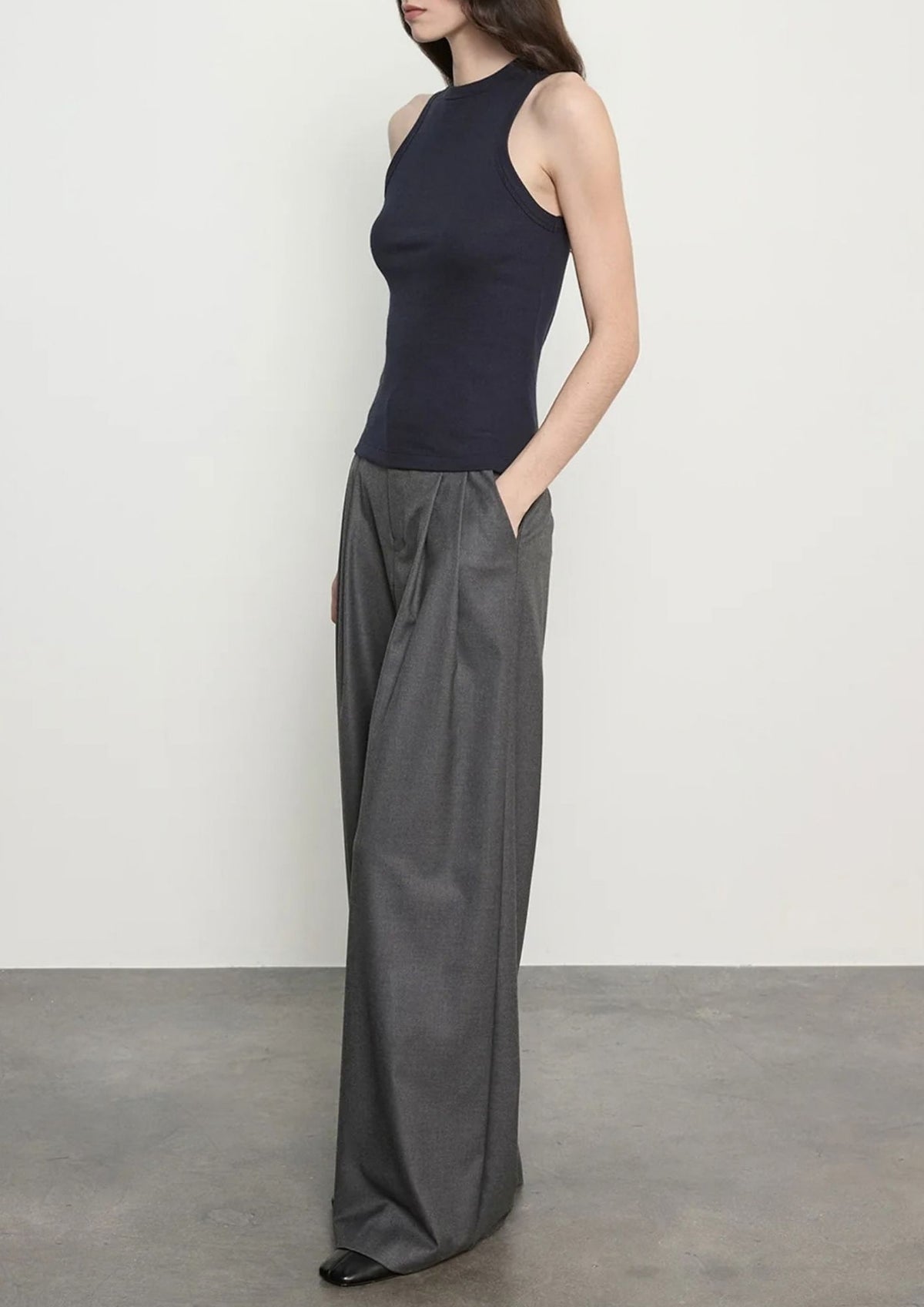 ENZA COSTA Low Rise Pleated Pant - Dark Charcoal