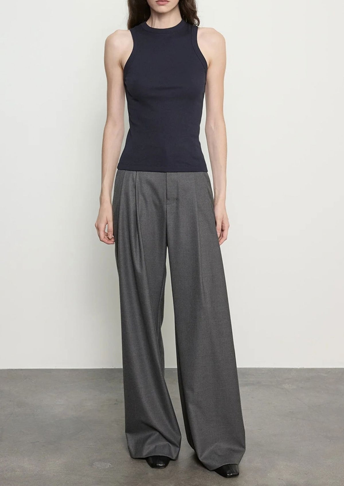 ENZA COSTA Low Rise Pleated Pant - Dark Charcoal