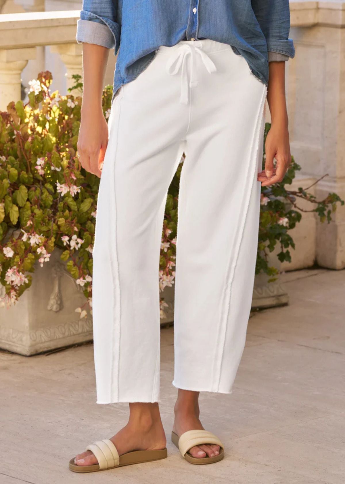 FRANK & EILEEN Bibi Barrel Leg Sweatpant - White