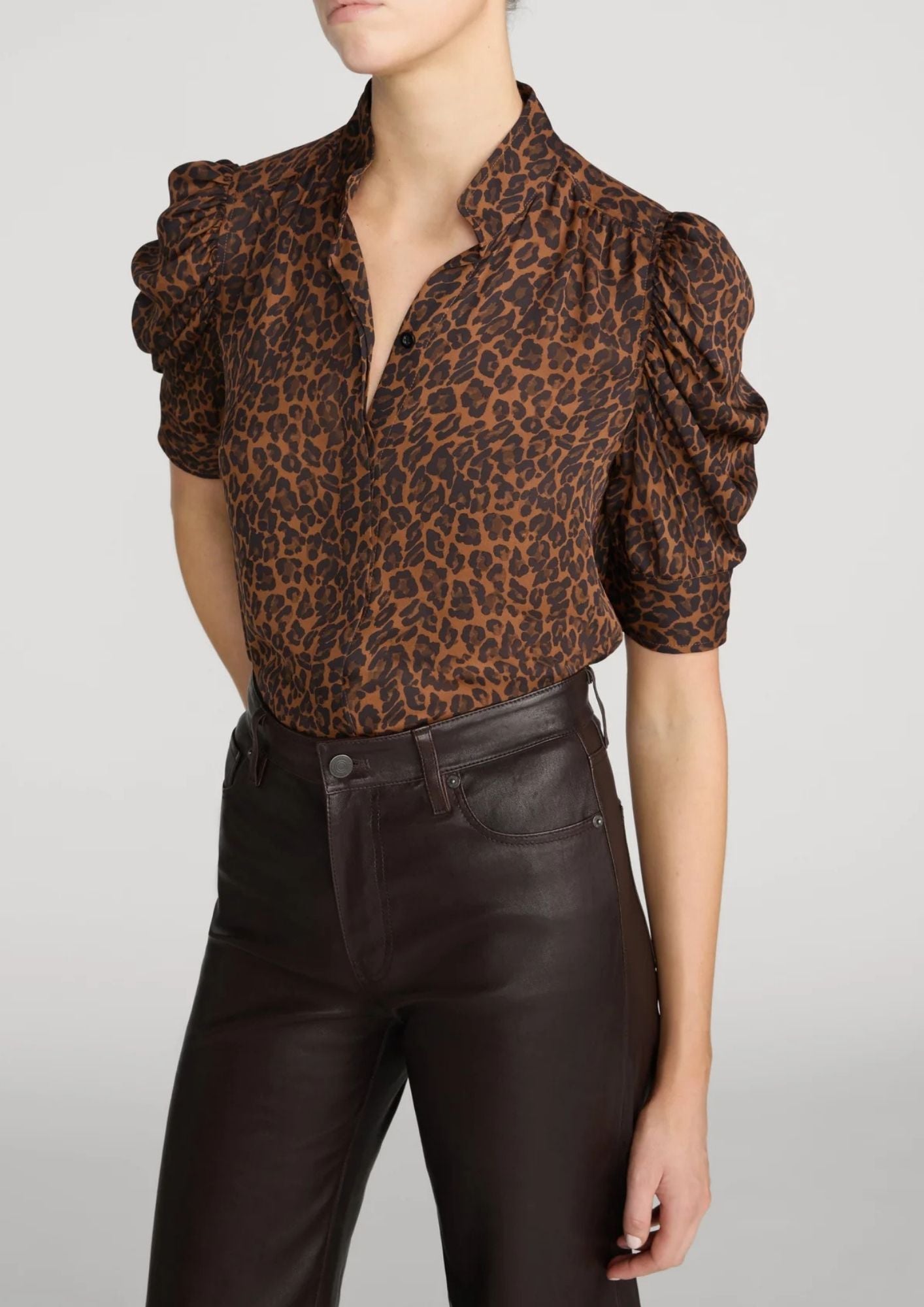 FRAME The Gillian Top - Light Leopard Multi