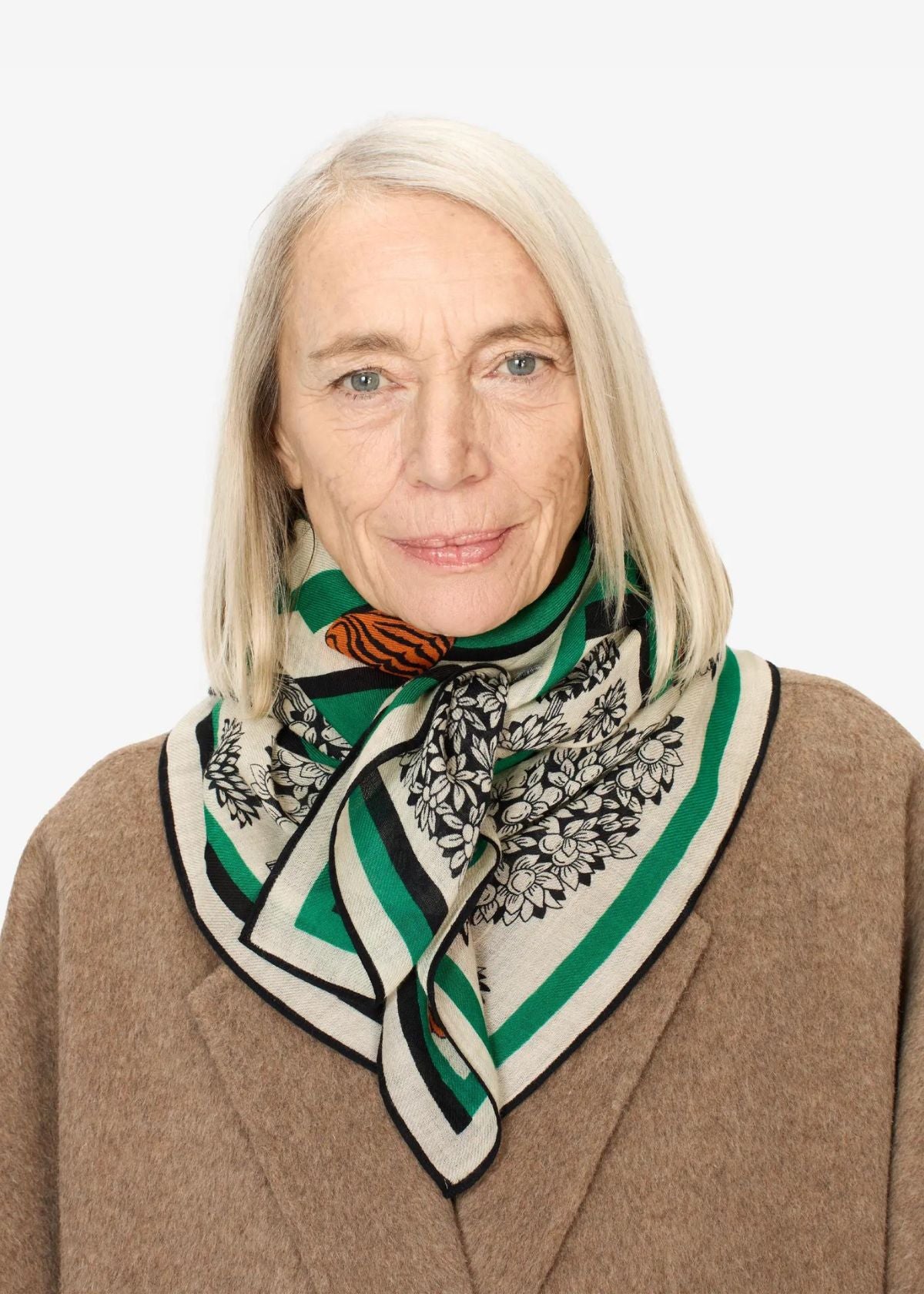 INOUI EDITIONS Labyrinthe 100 Square Scarf - Green