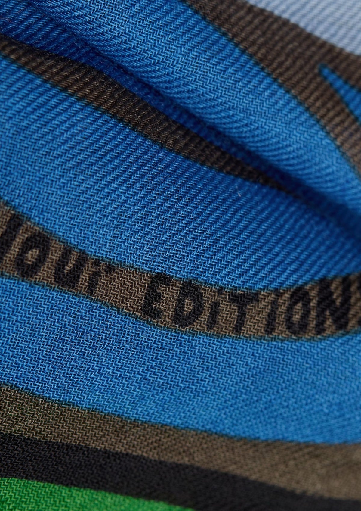 INOUI EDITIONS Panteo 100 Scarf - Khaki