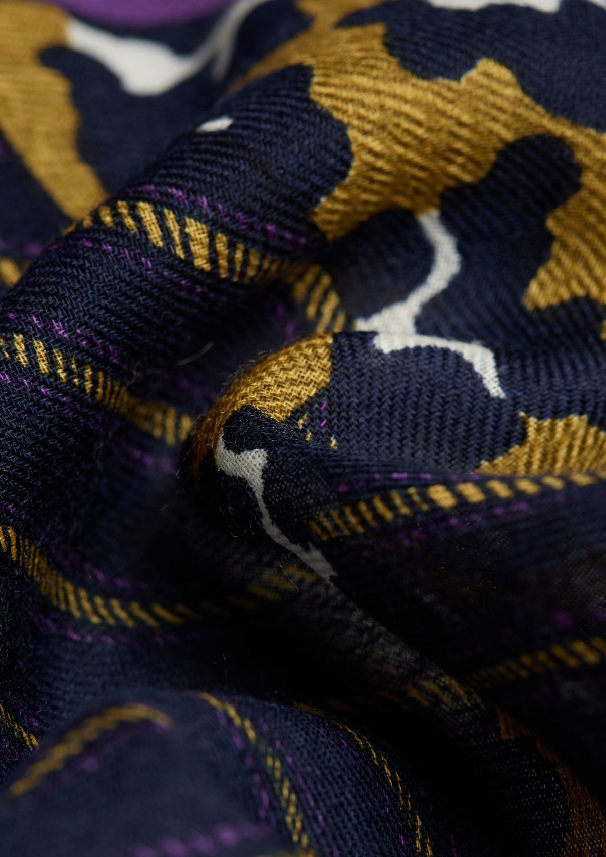 INOUI EDITIONS Lov 70 Scarf - Purple
