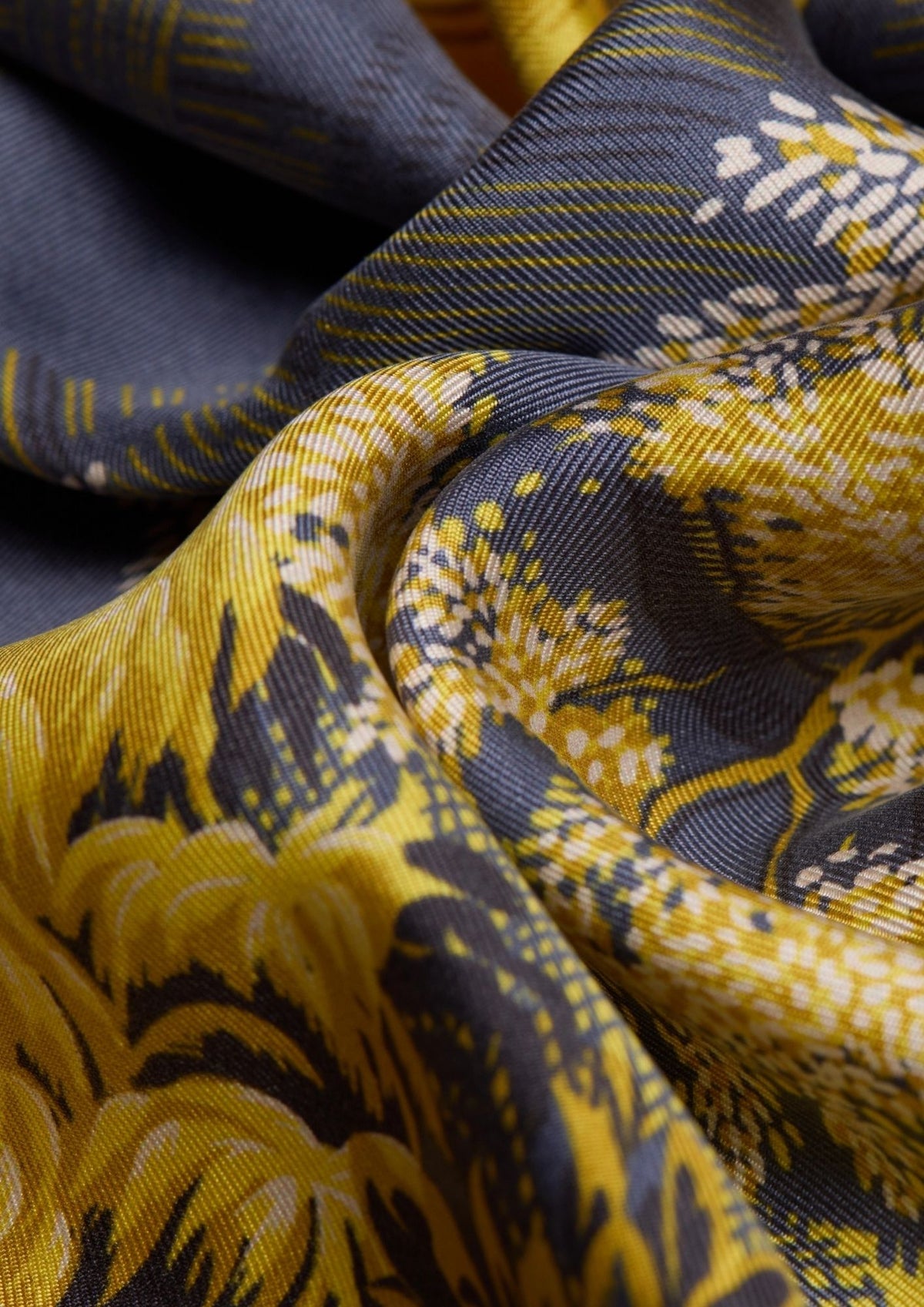 INOUI EDITIONS Come 70 Square Scarf - Yellow