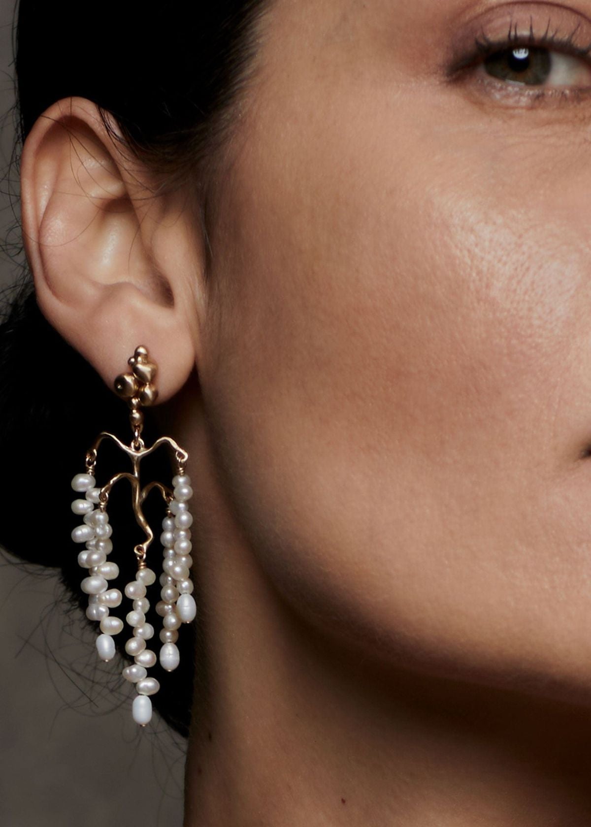 JULIE COHN Wisteria Pearl Bronze Chandelier Earring