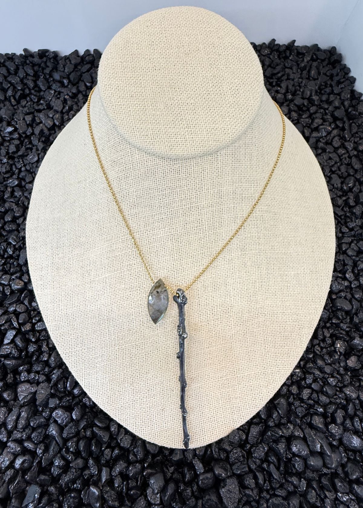 KRISTI HYDE Twig and Labradorite Necklace