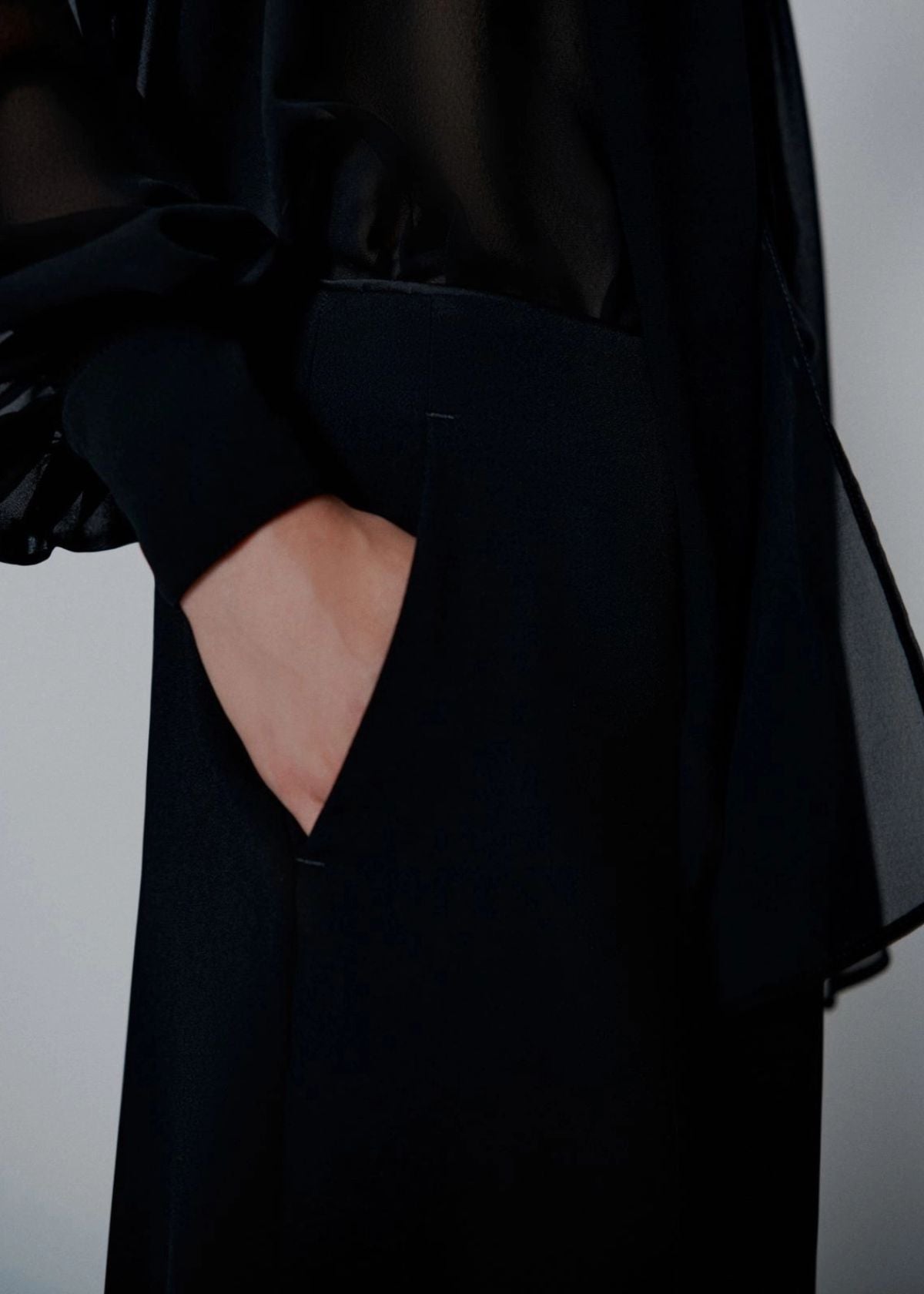 Marella Envers Satin Short - Black