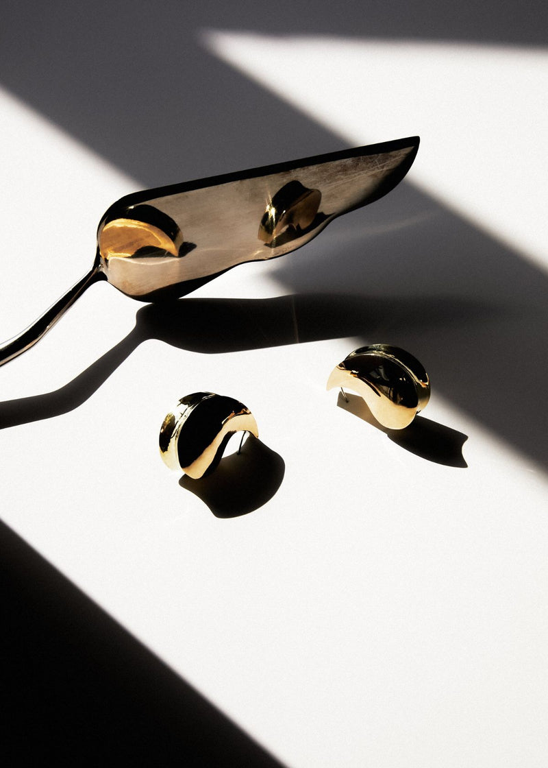 MARGARET ELLIS Apostrophe Hoop Earring - Bright Bronze