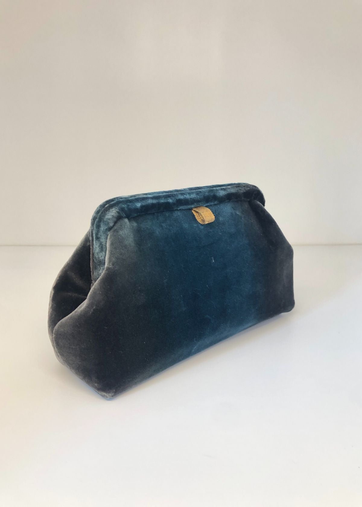MARIAN PAQUETTE Liette Velvet Clutch Handbag - Green Ombre