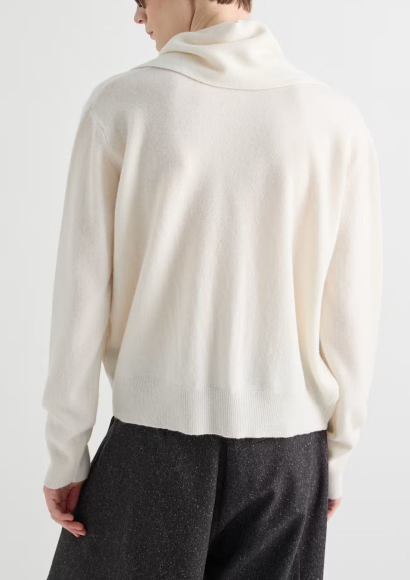 MEIMEIJ Cardigan Sweater and Scarf - Sugar Swizzle